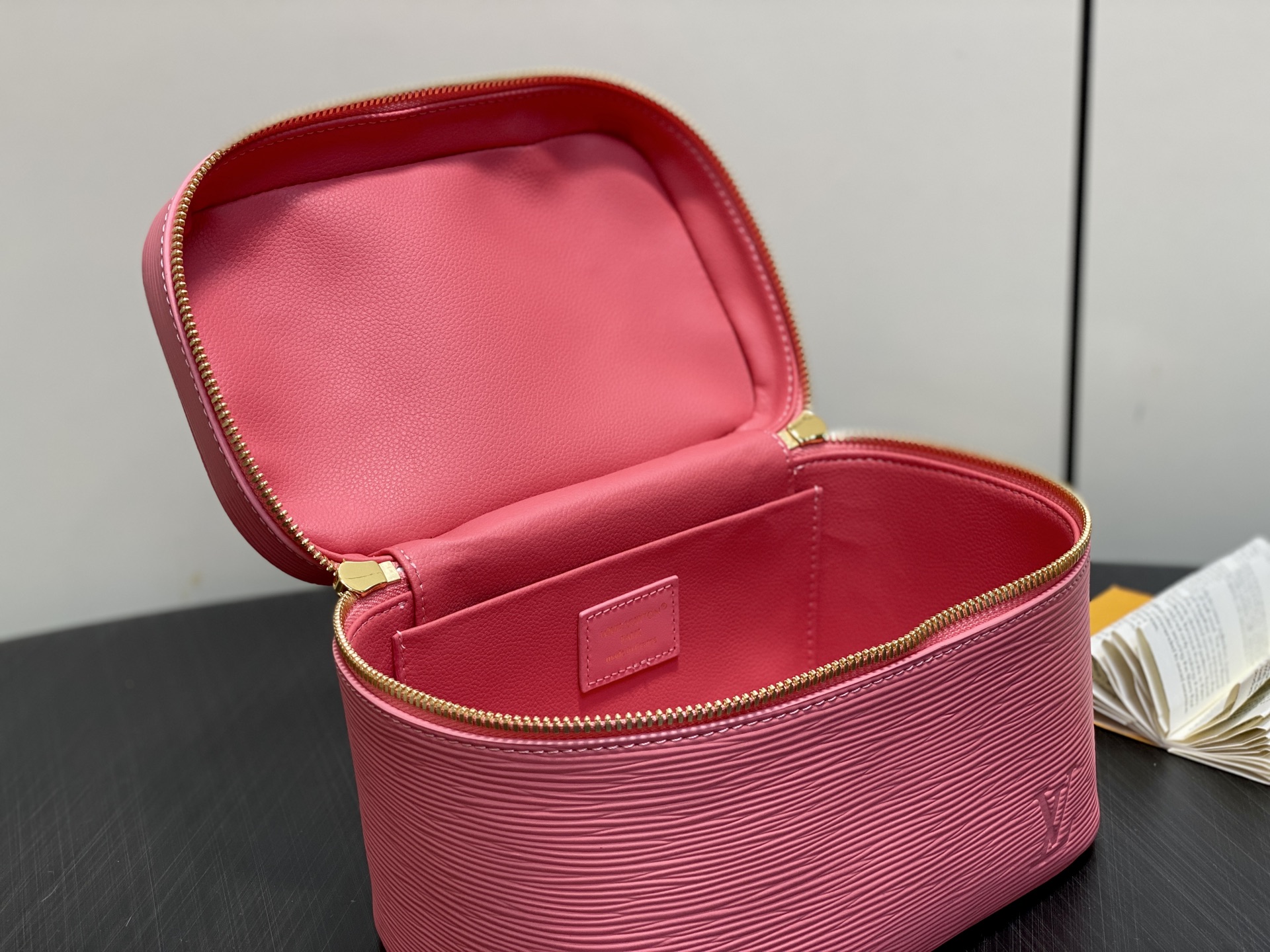 【顶级原单】M15191粉色 水波纹化妆包 当季新款 NICE 迷你化妆包 本款 Nice 迷你化妆包向