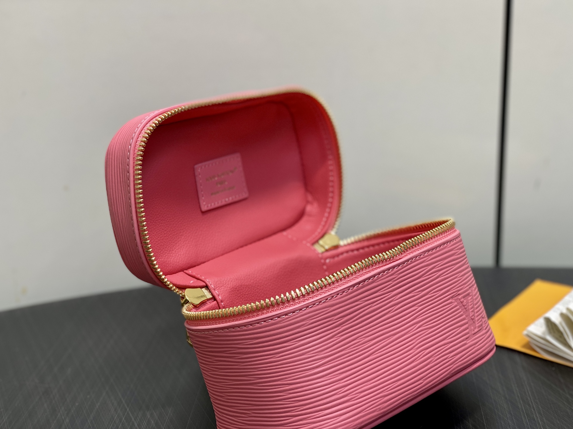 【顶级原单】M25857粉色 水波纹化妆包 当季新款 NICE NANO 化妆包 本款 Nice Nan