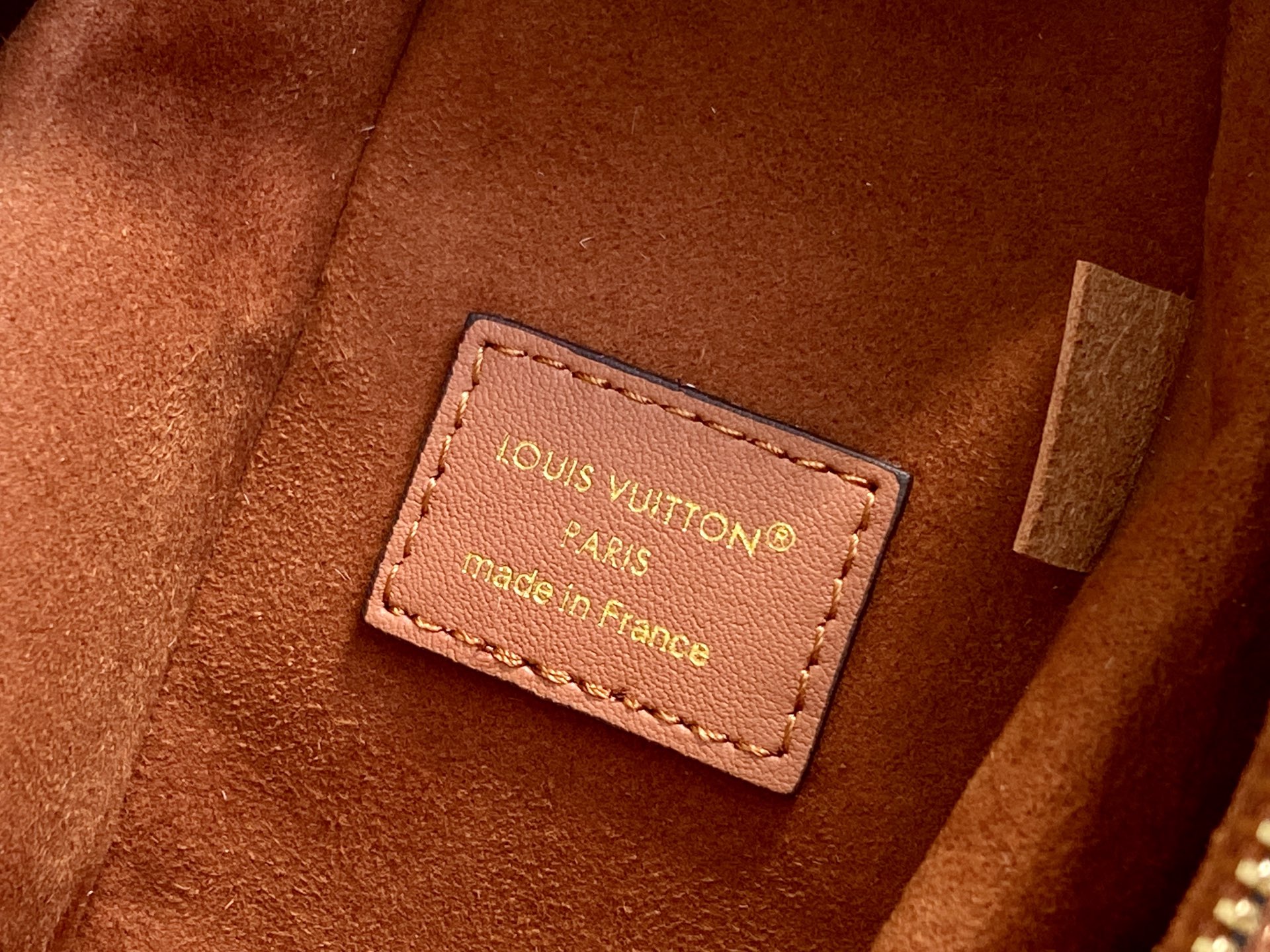 【顶级原单】N15072棕色 磨砂皮软盒子 SIDE TRUNK 中号手袋 本款 Side Trunk 