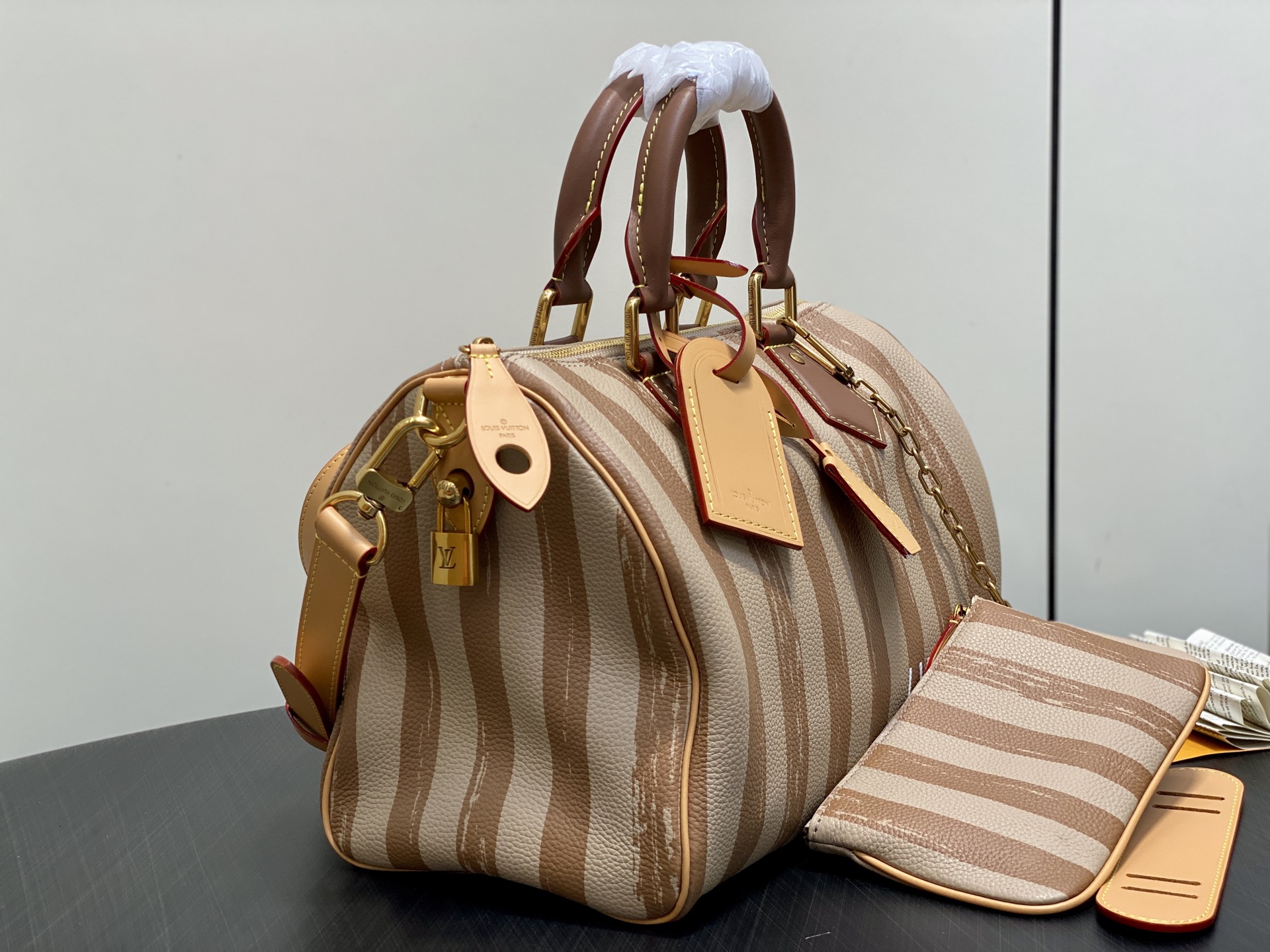 【顶级原单】M14064卡其条纹 全皮speedy枕头包 SPEEDY BANDOULIÈRE30 手袋