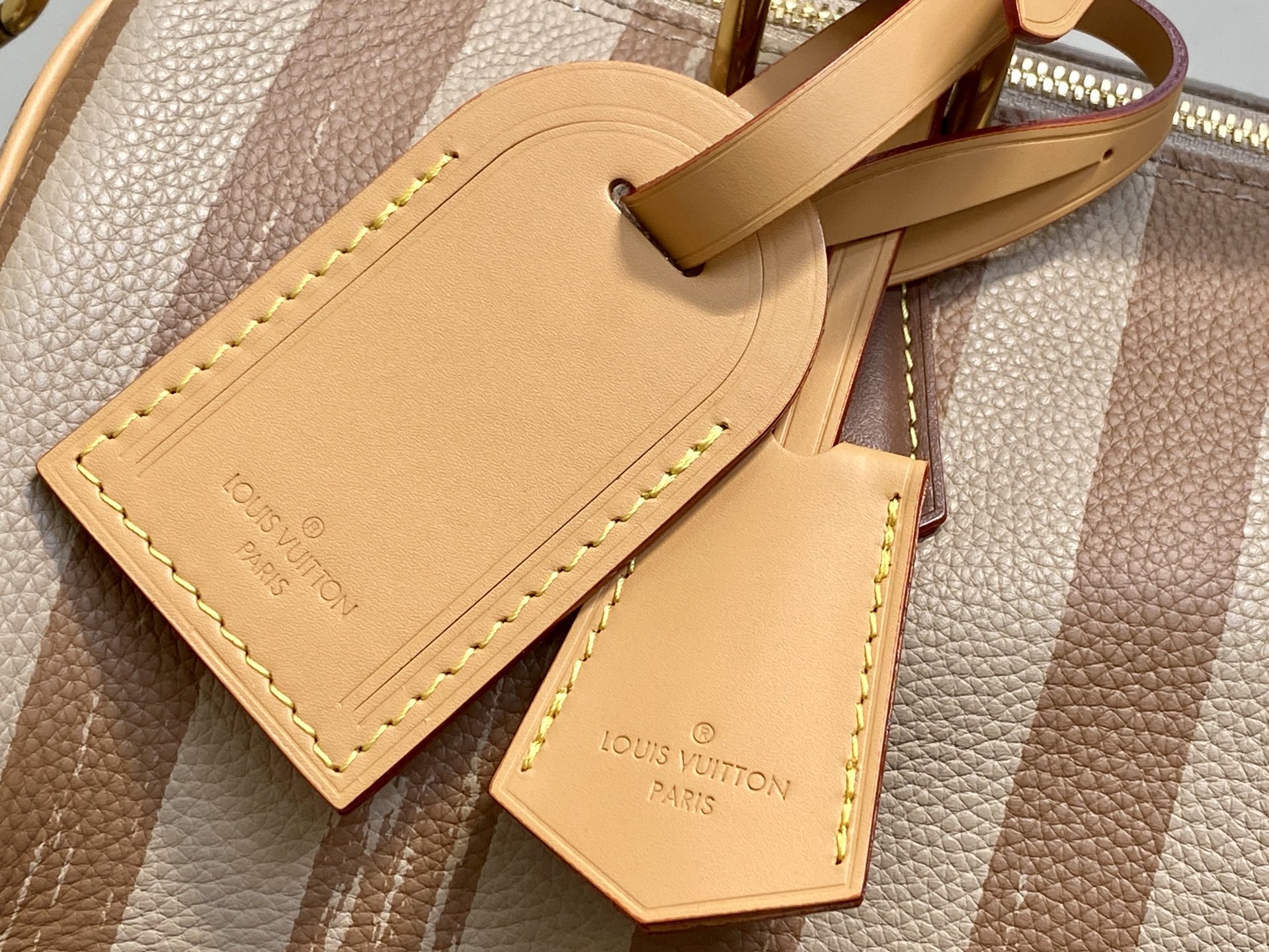 【顶级原单】M14064卡其条纹 全皮speedy枕头包 SPEEDY BANDOULIÈRE30 手袋