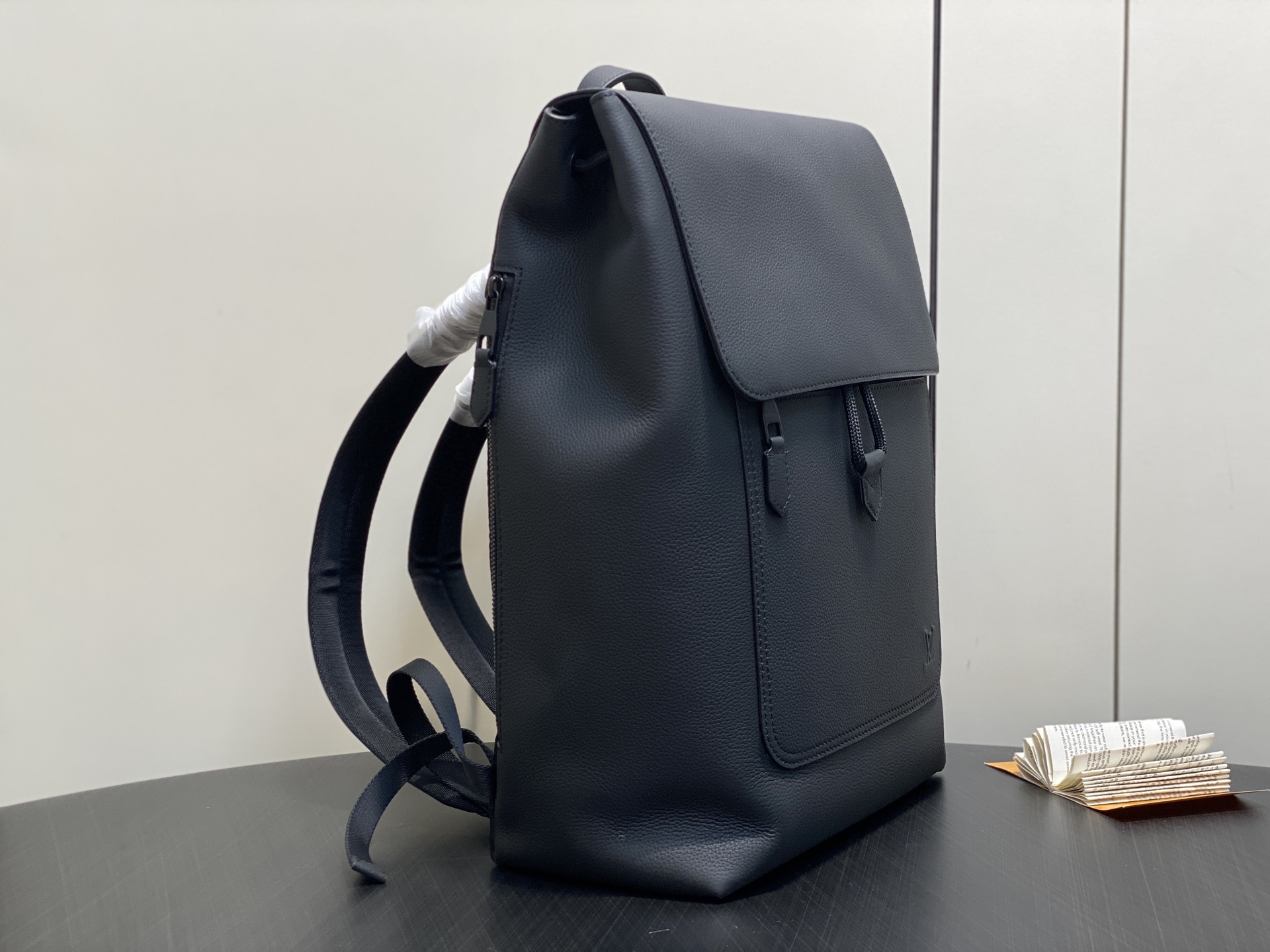 【顶级原单】M15262黑色 全皮商务双肩包 FASTLINE 双肩包 Fastline Hx双肩包取材