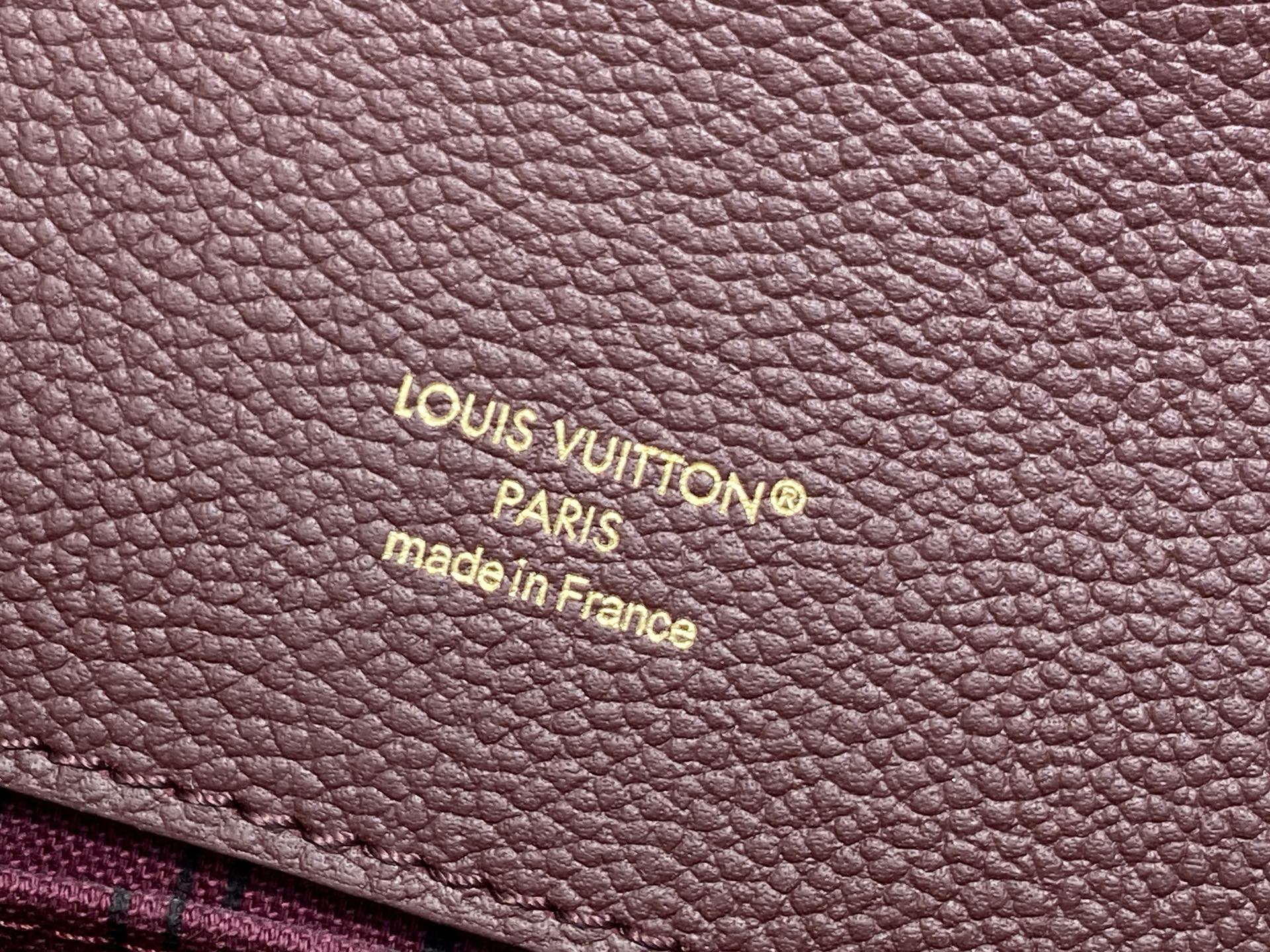 【顶级原单】M41487酒红 M25939 全皮压花邮差包 Pochette Métis 手袋 以内敛而