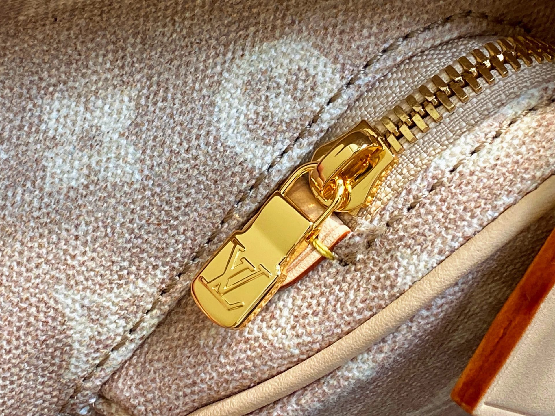 【顶级原单】M13135猫咪 小号双肩包MONTSOURIS 小号双肩包 本款 Montsouris 小