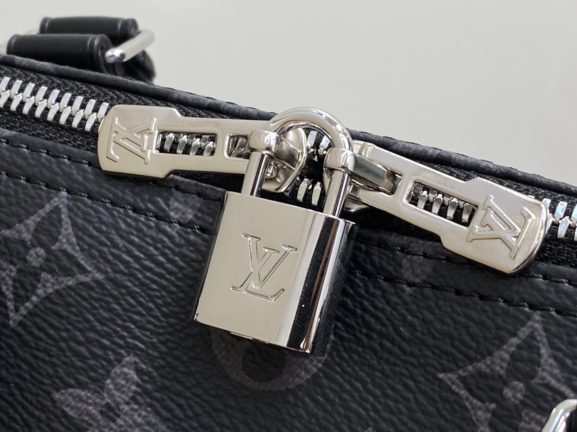 【顶级原单】M15102黑花 speedy枕头包 本款 Speedy Soft 30 手袋 出自 LV 