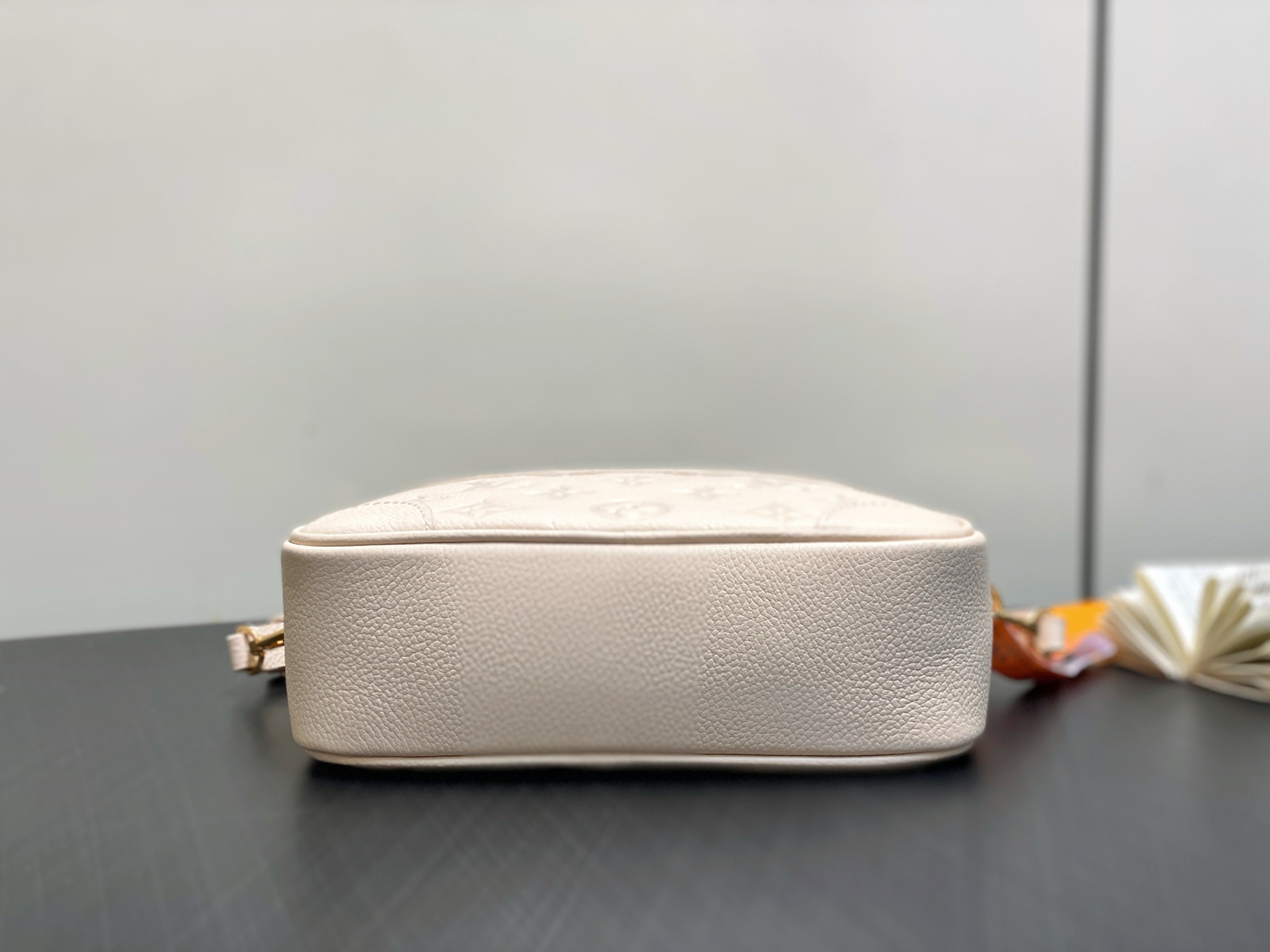 【顶级原单】M26509白色 全皮相机包 TINY CAMERA BAG 手袋 m25518 黑色 m2