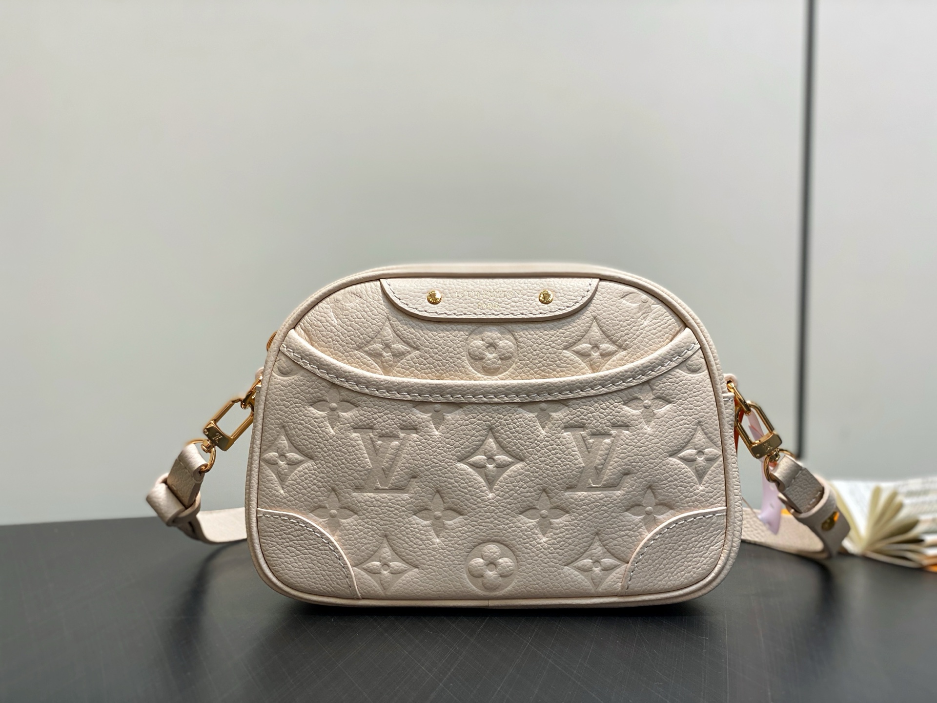 【顶级原单】M26509白色 全皮相机包 TINY CAMERA BAG 手袋 m25518 黑色 m2