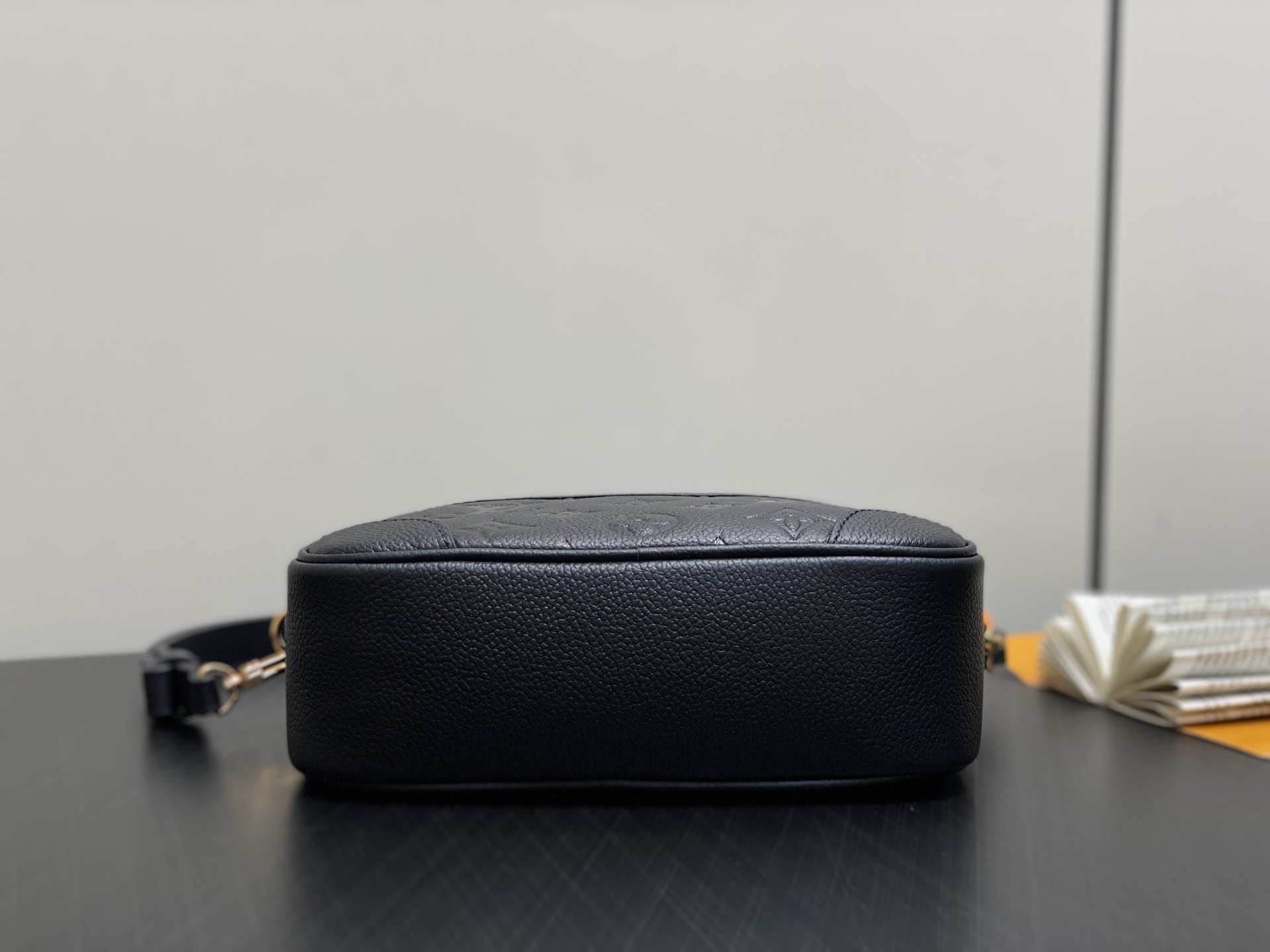 【顶级原单】M25518黑色 全皮相机包 TINY CAMERA BAG 手袋 m25518 黑色 m2