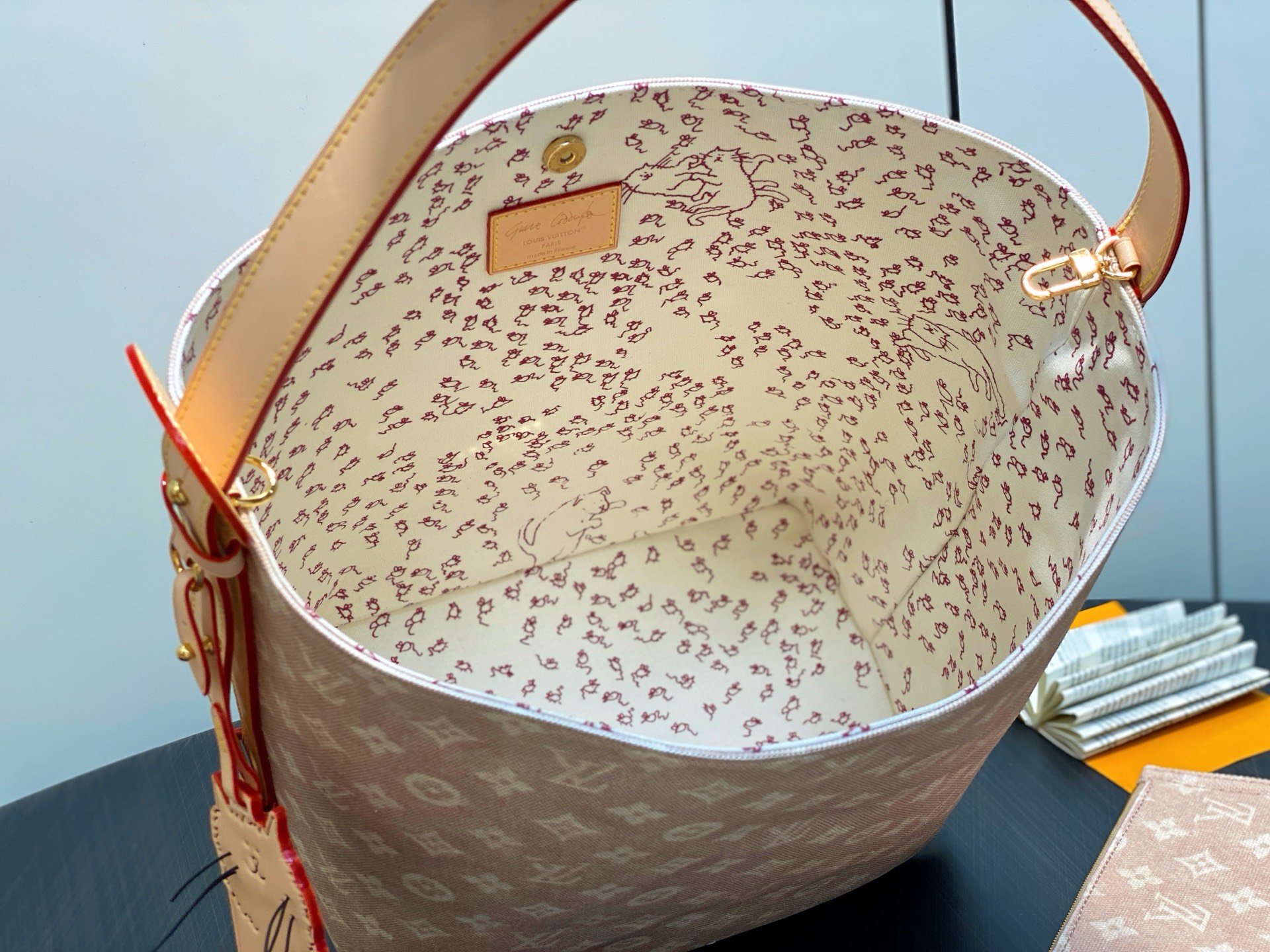 【顶级原单】M25727猫咪 大号水桶包 当季新款 ALL IN 大号手袋 本款 All In 大号手袋