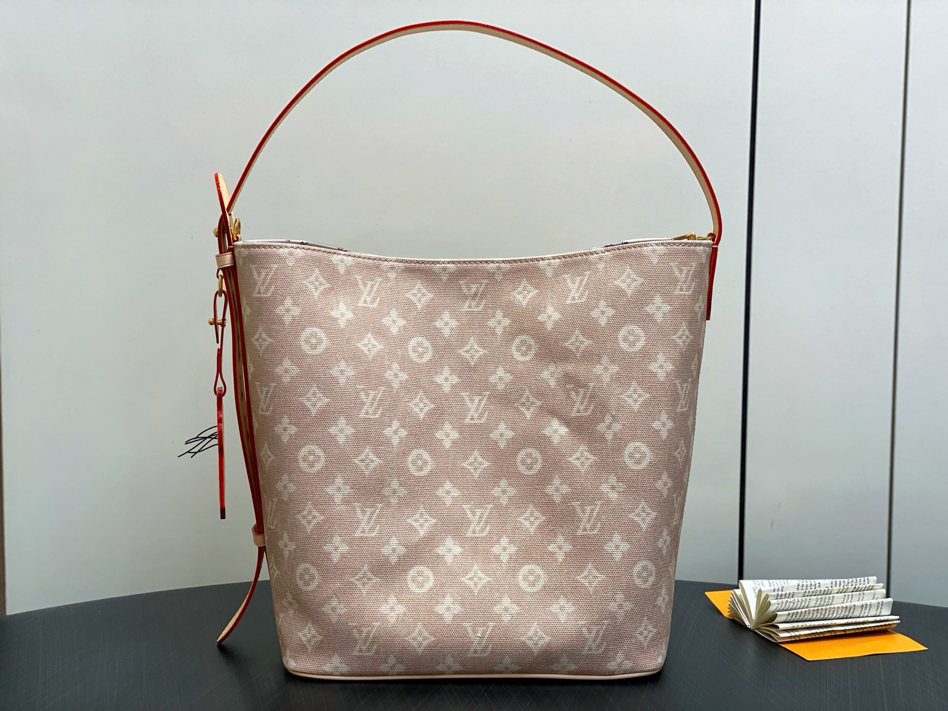 【顶级原单】M25727猫咪 大号水桶包 当季新款 ALL IN 大号手袋 本款 All In 大号手袋