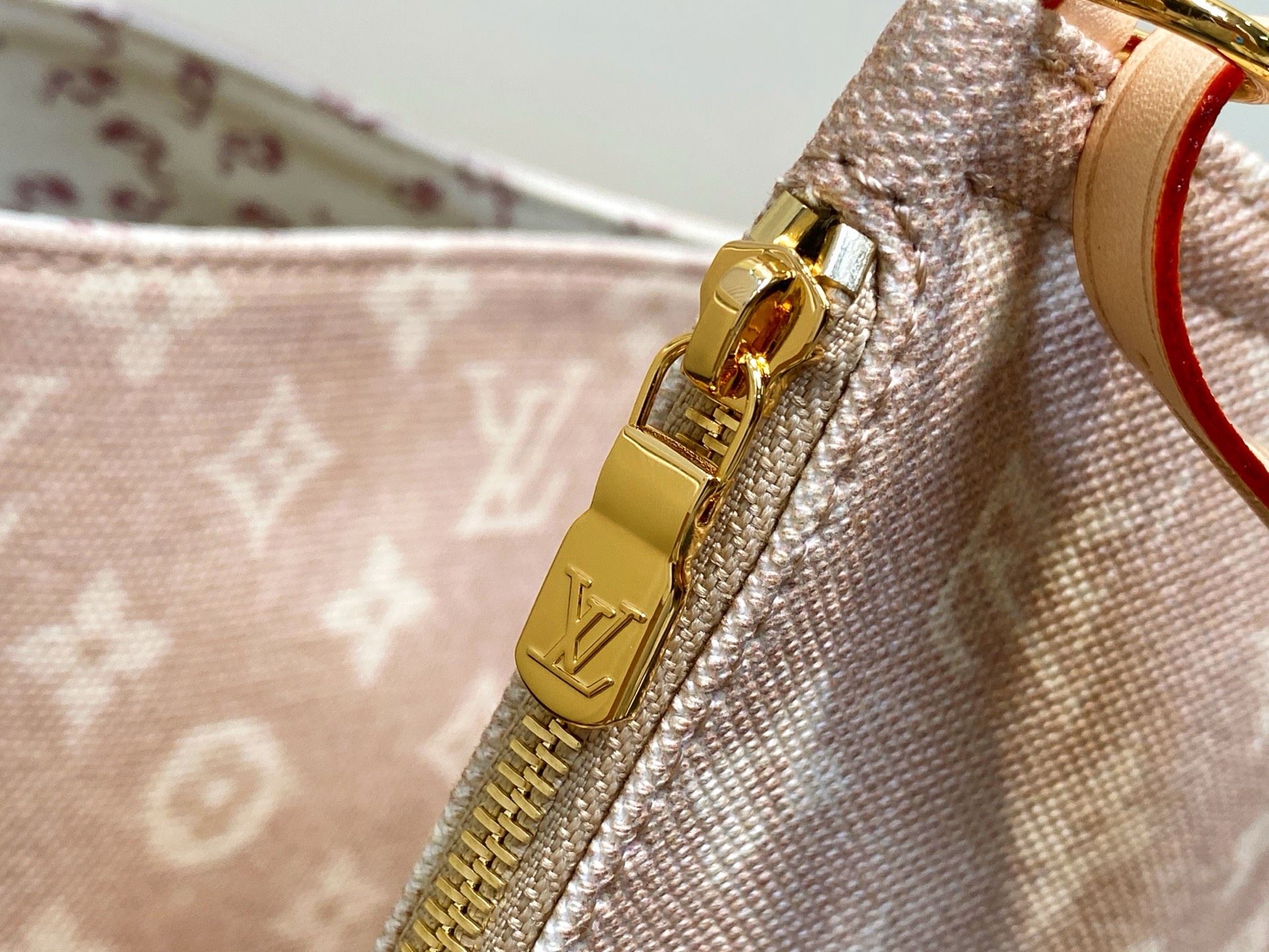 【顶级原单】M25727猫咪 大号水桶包 当季新款 ALL IN 大号手袋 本款 All In 大号手袋