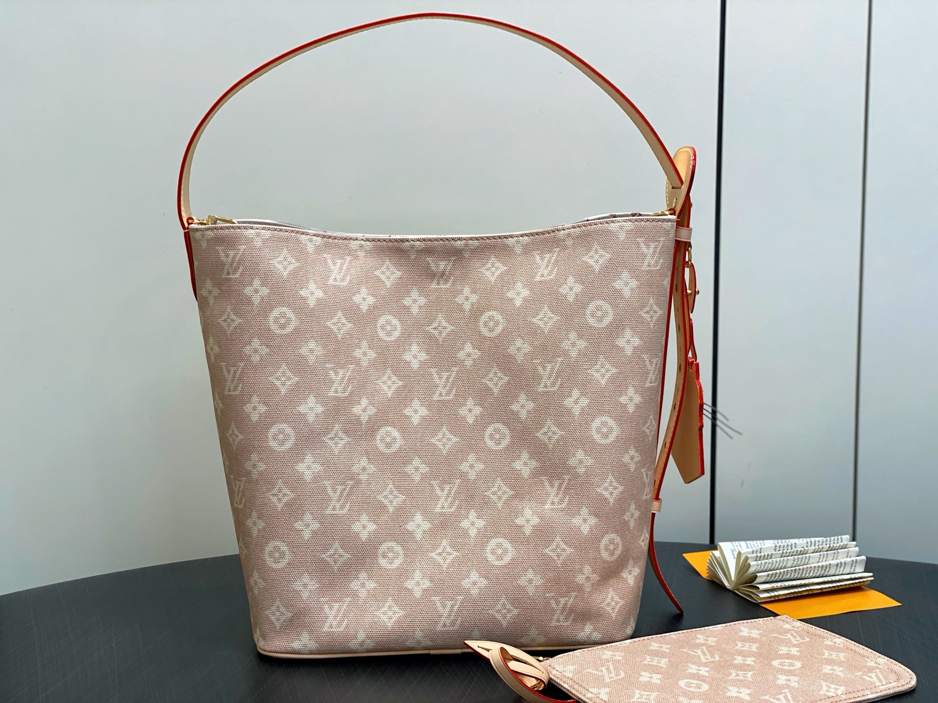 【顶级原单】M25727猫咪 大号水桶包 当季新款 ALL IN 大号手袋 本款 All In 大号手袋