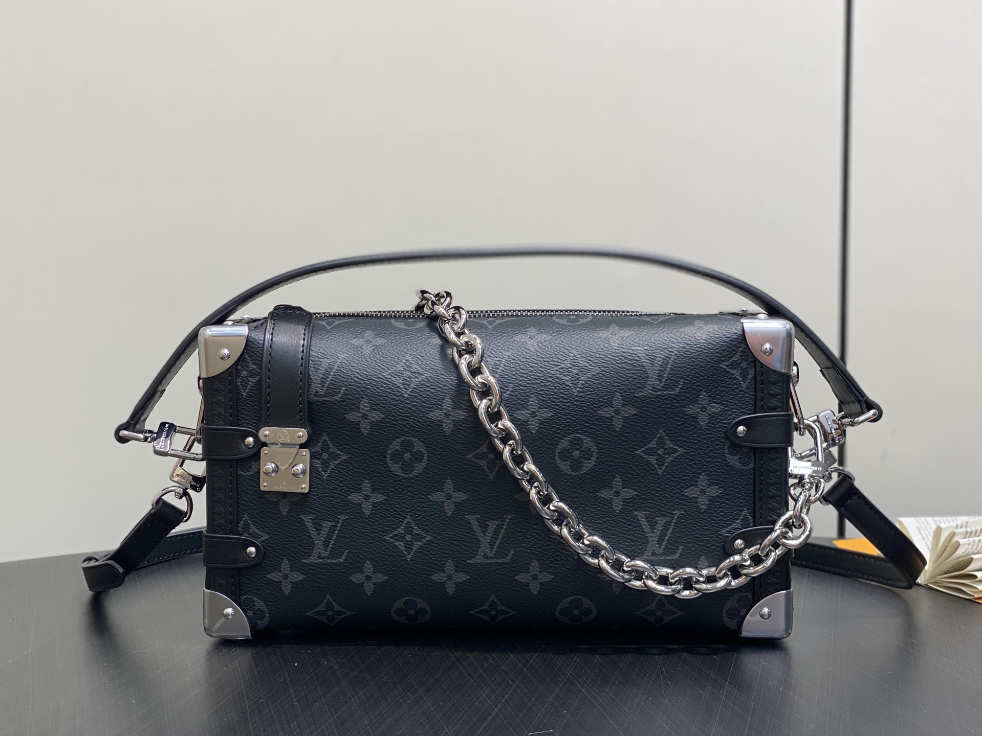 【顶级原单】M26226黑花 软盒子链条包 SIDE TRUNK EAST WEST 中号手袋 Side