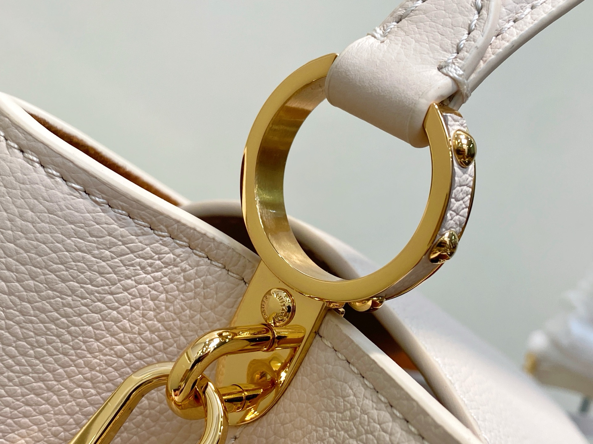 【顶级原单】M14370米白 全皮cap那英款 Capucines Souple 中号手袋 M14371