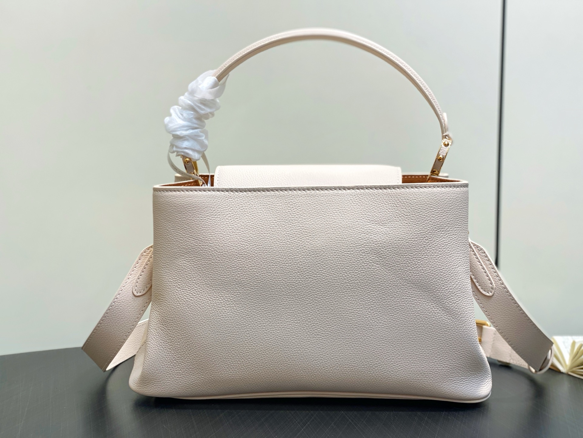 【顶级原单】M14370米白 全皮cap那英款 Capucines Souple 中号手袋 M14371