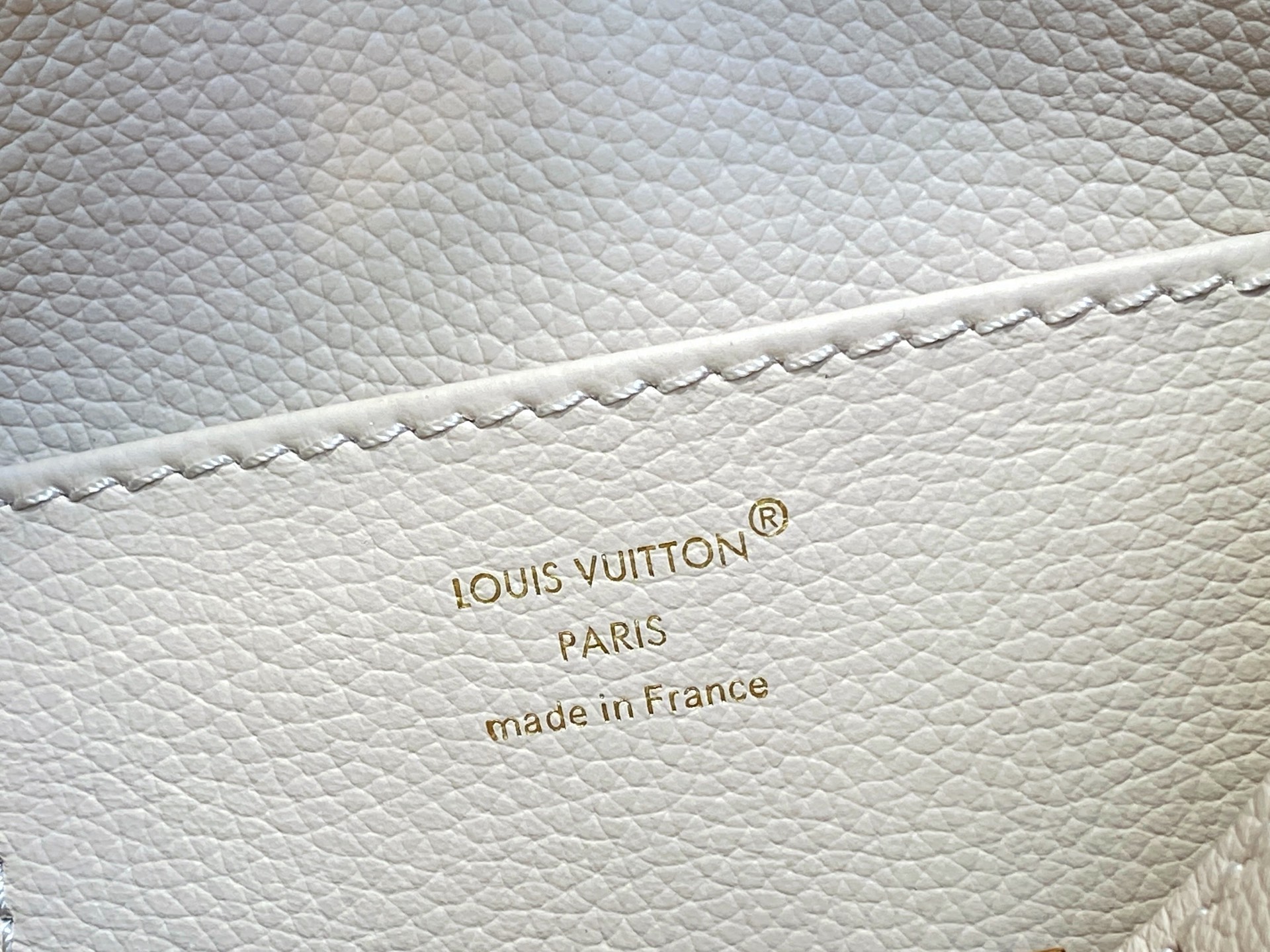 【顶级原单】M14370米白 全皮cap那英款 Capucines Souple 中号手袋 M14371