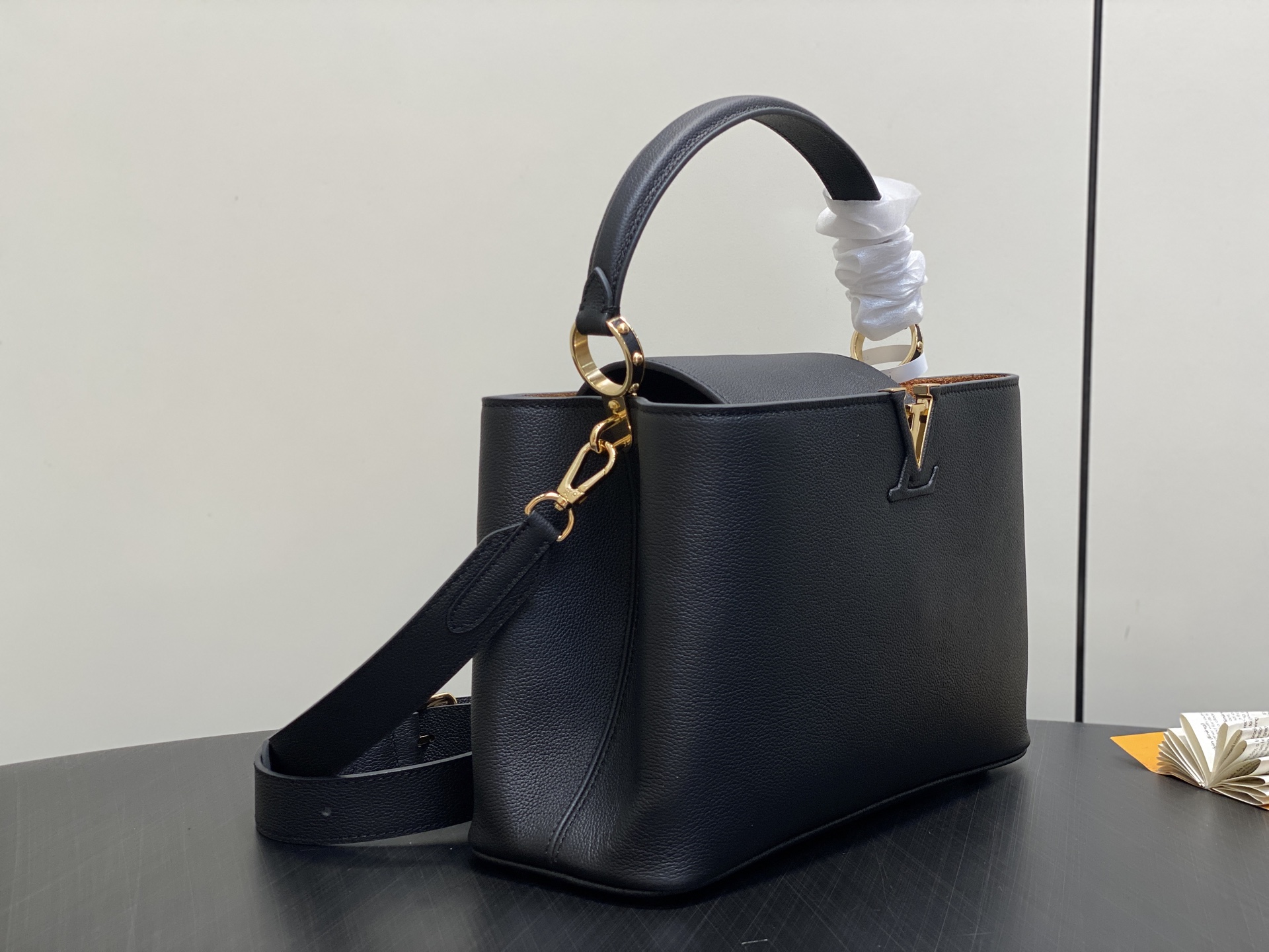 【顶级原单】M14370黑色 全皮cap那英款 Capucines Souple 中号手袋 M14371