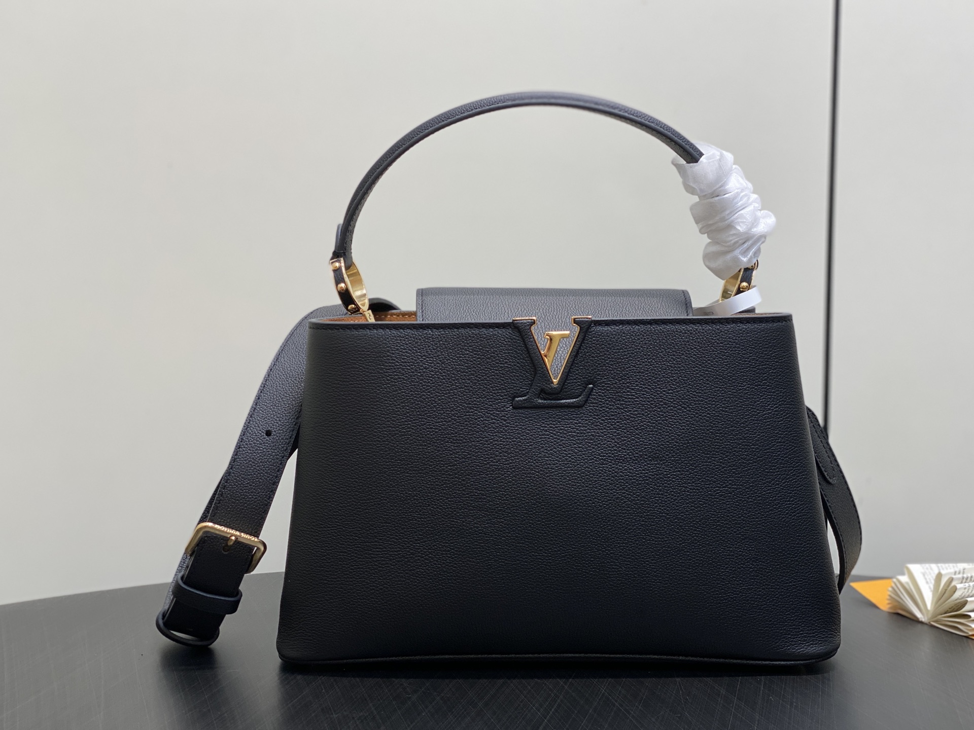 【顶级原单】M14370黑色 全皮cap那英款 Capucines Souple 中号手袋 M14371