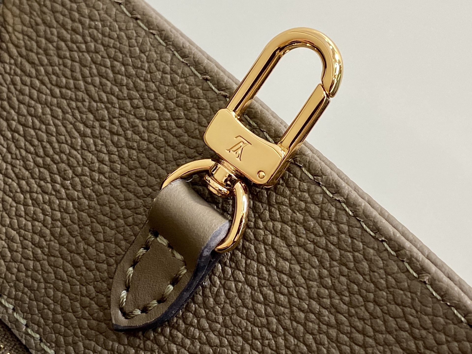 【顶级原单】M45595卡其绿 全皮压花四方包 ONTHEGO 中号手袋 M45495 本款 OnThe