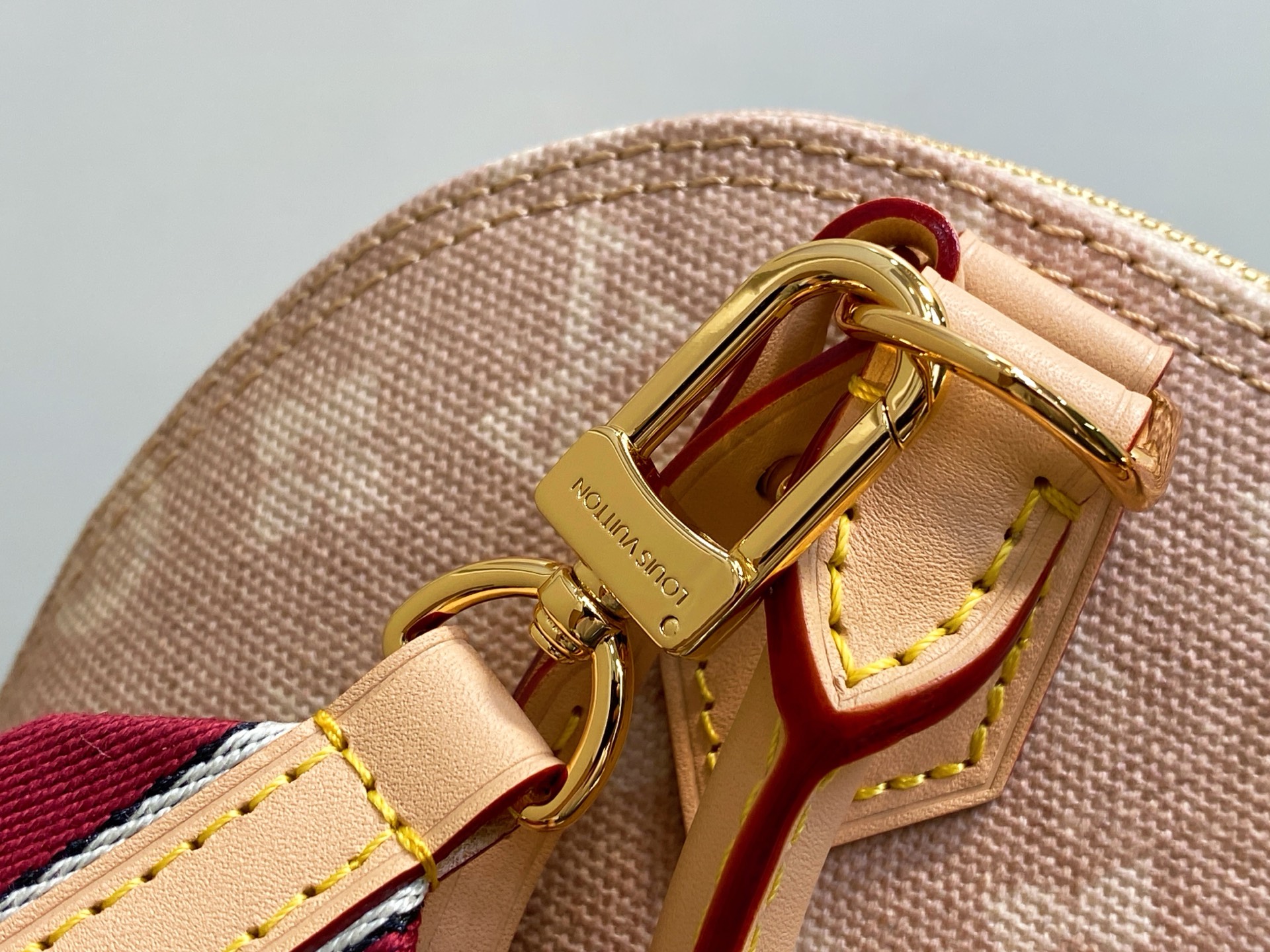 【顶级原单】M25728猫咪 小号贝壳包 本款 Alma BB 手袋 出自路易威登与 Grace Cod