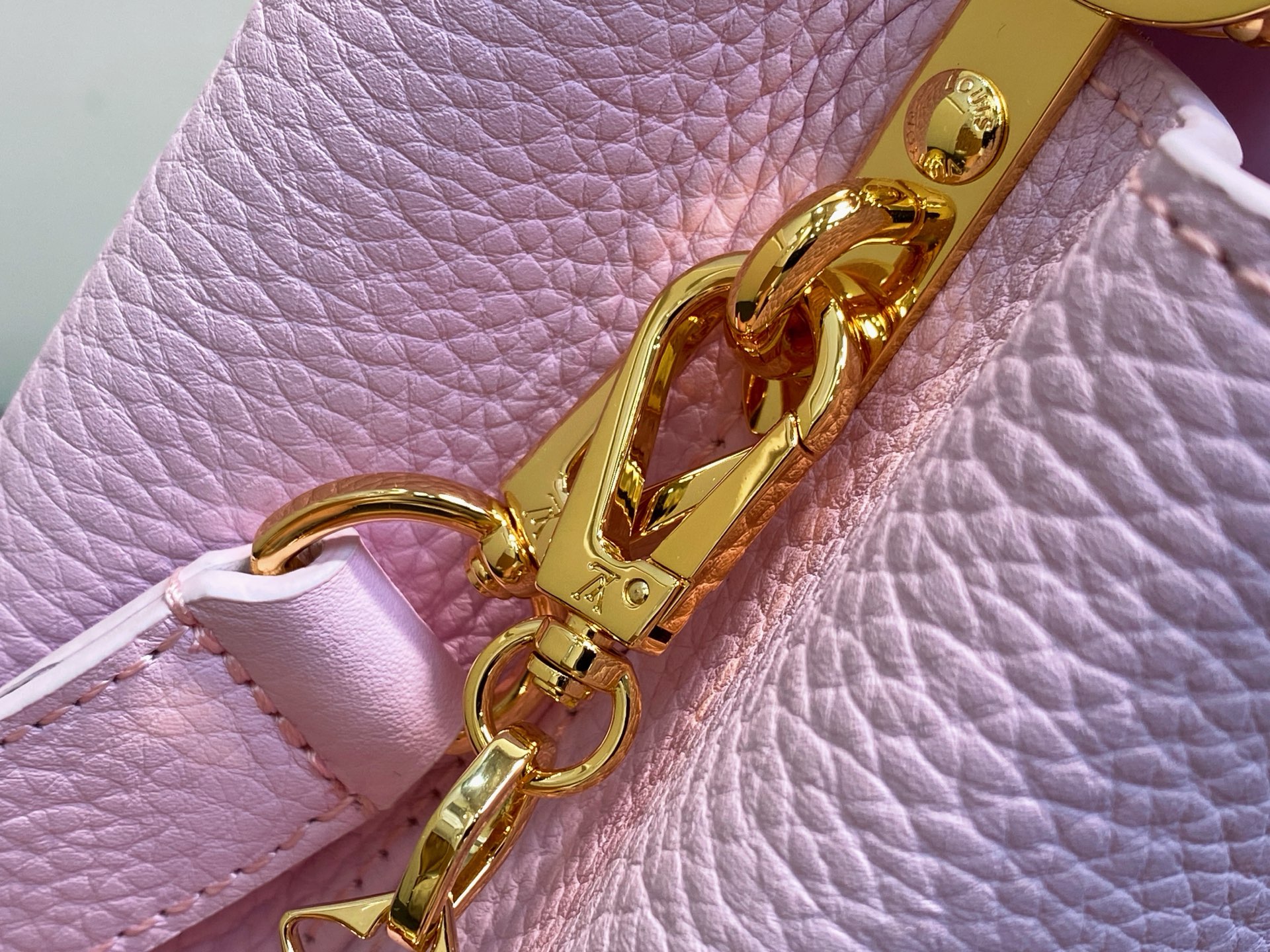 【顶级原单】M14970粉紫 M14381 链条全皮cap那英款 CAPUCINES BB手袋 Capu