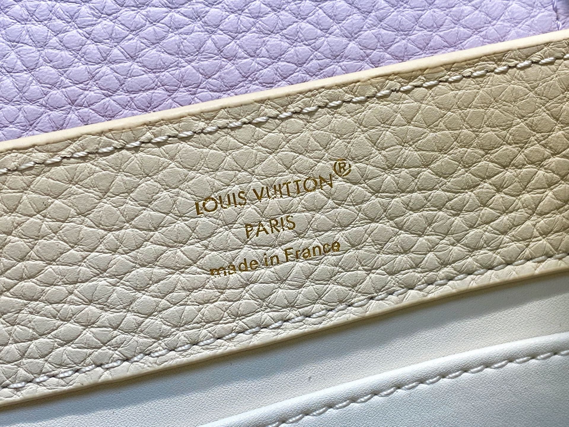 【顶级原单】M25862米白香芋紫 花朵链条全皮cap那英款 本款 Capucines 迷你手袋为 Ta