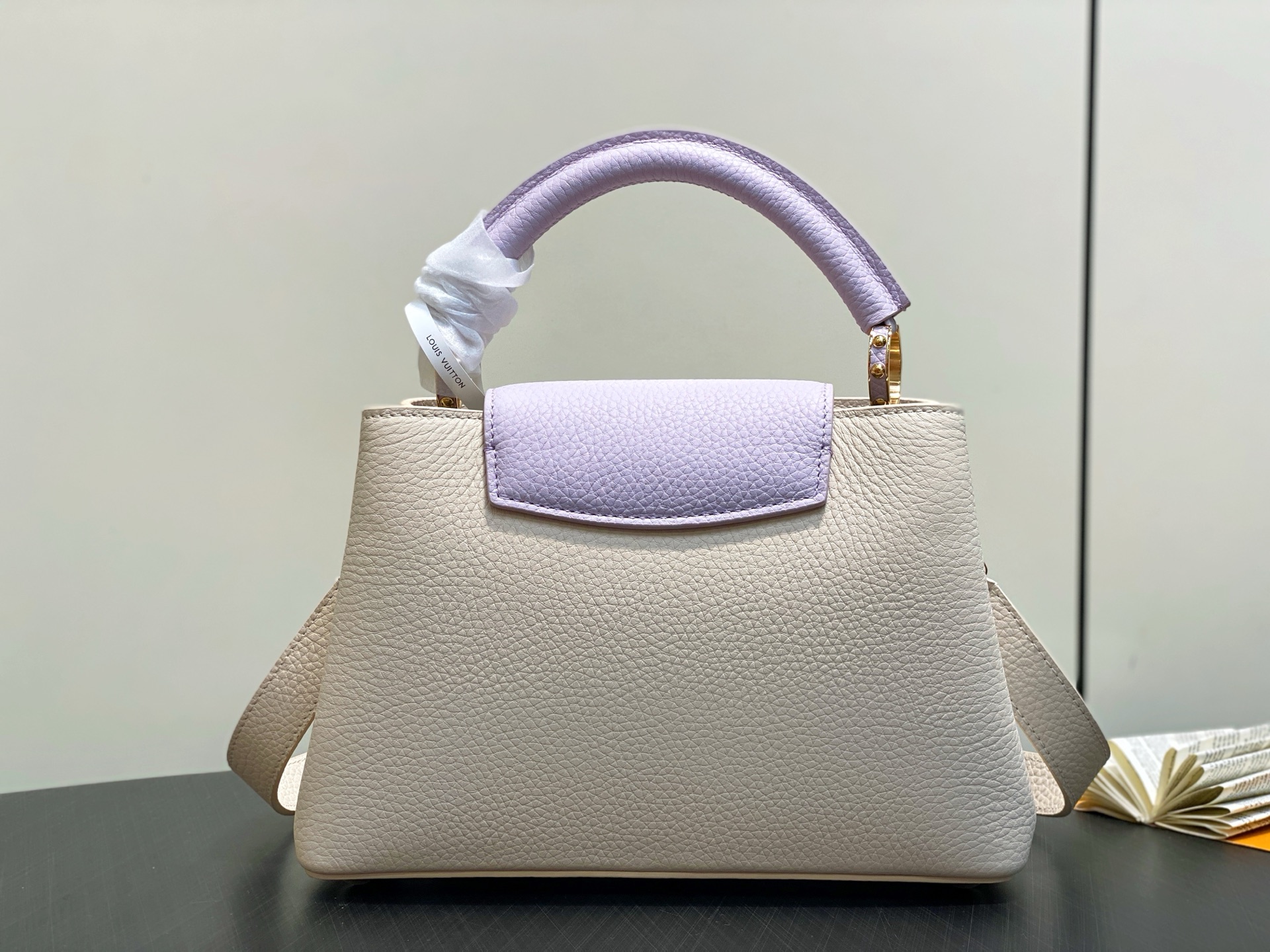 【顶级原单】M25862米白香芋紫 花朵链条全皮cap那英款 本款 Capucines BB手袋 为 T