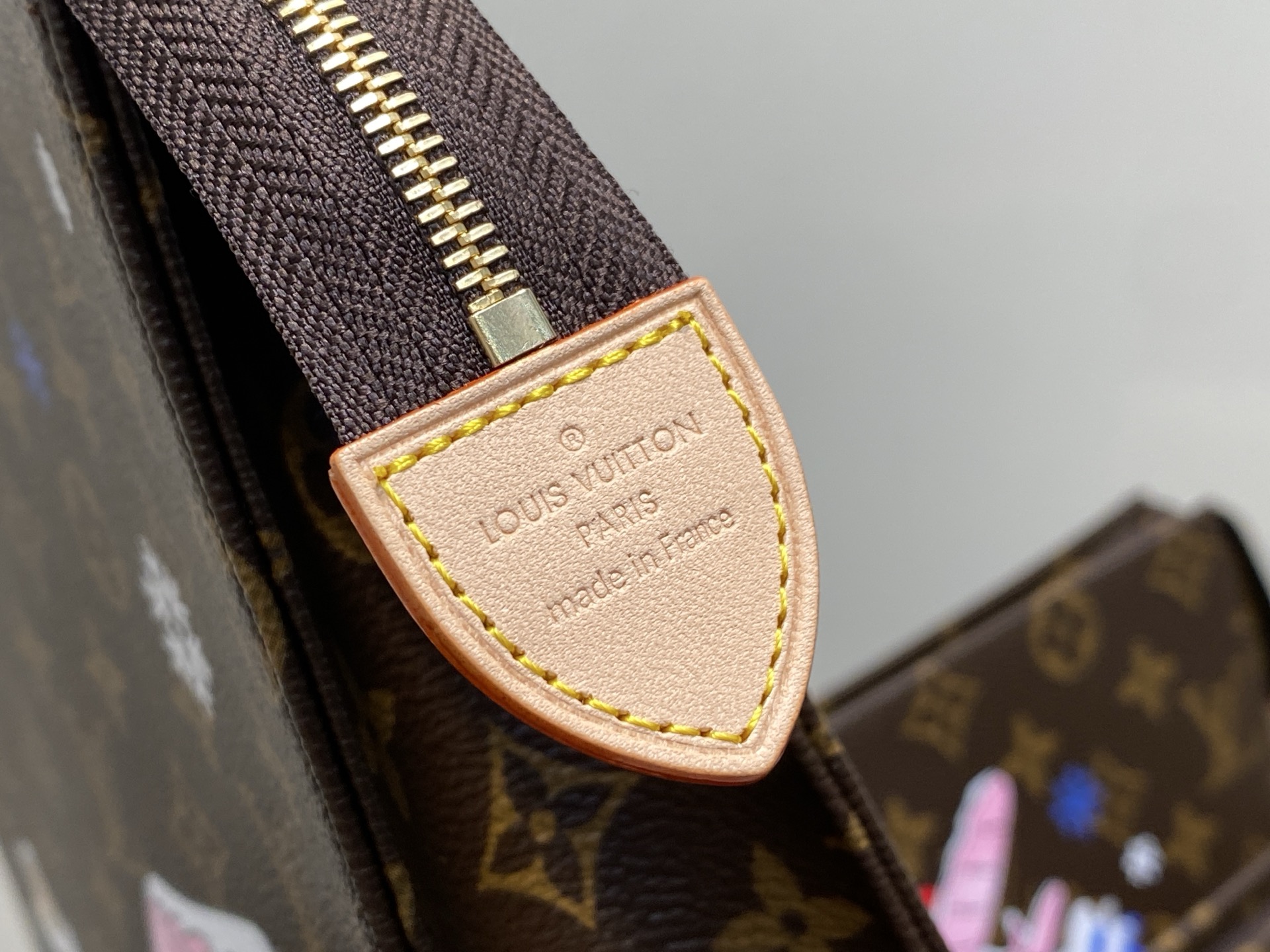 【顶级原单】M15357丝印 圣诞款三件套 当季新款 TRIO 盥洗袋 本款盥洗袋取材 Monogram