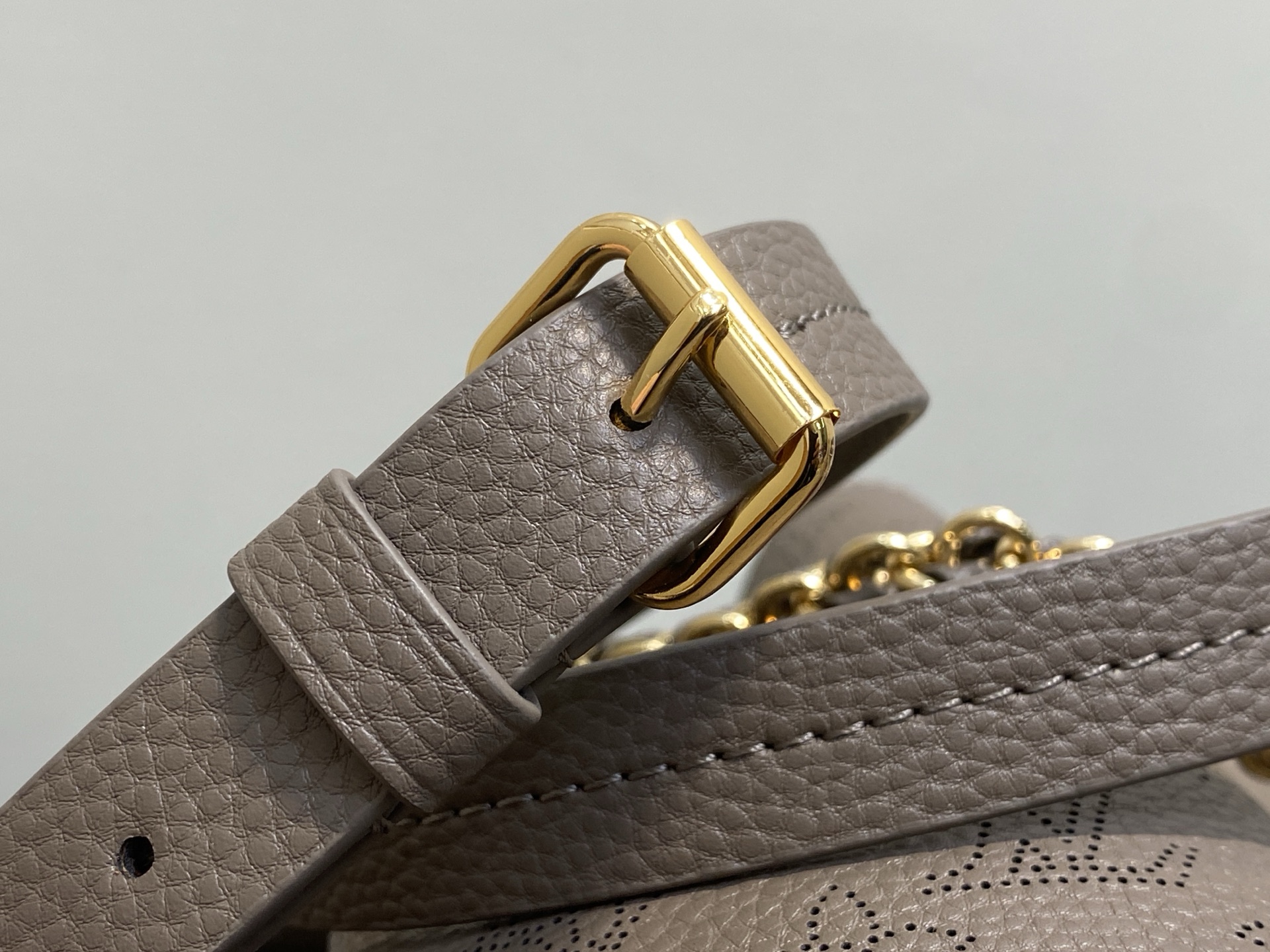 【顶级原单】M25876烟熏灰绿色 全皮镂空链条包 Sac cabas Bella 手袋 这个版本的Be