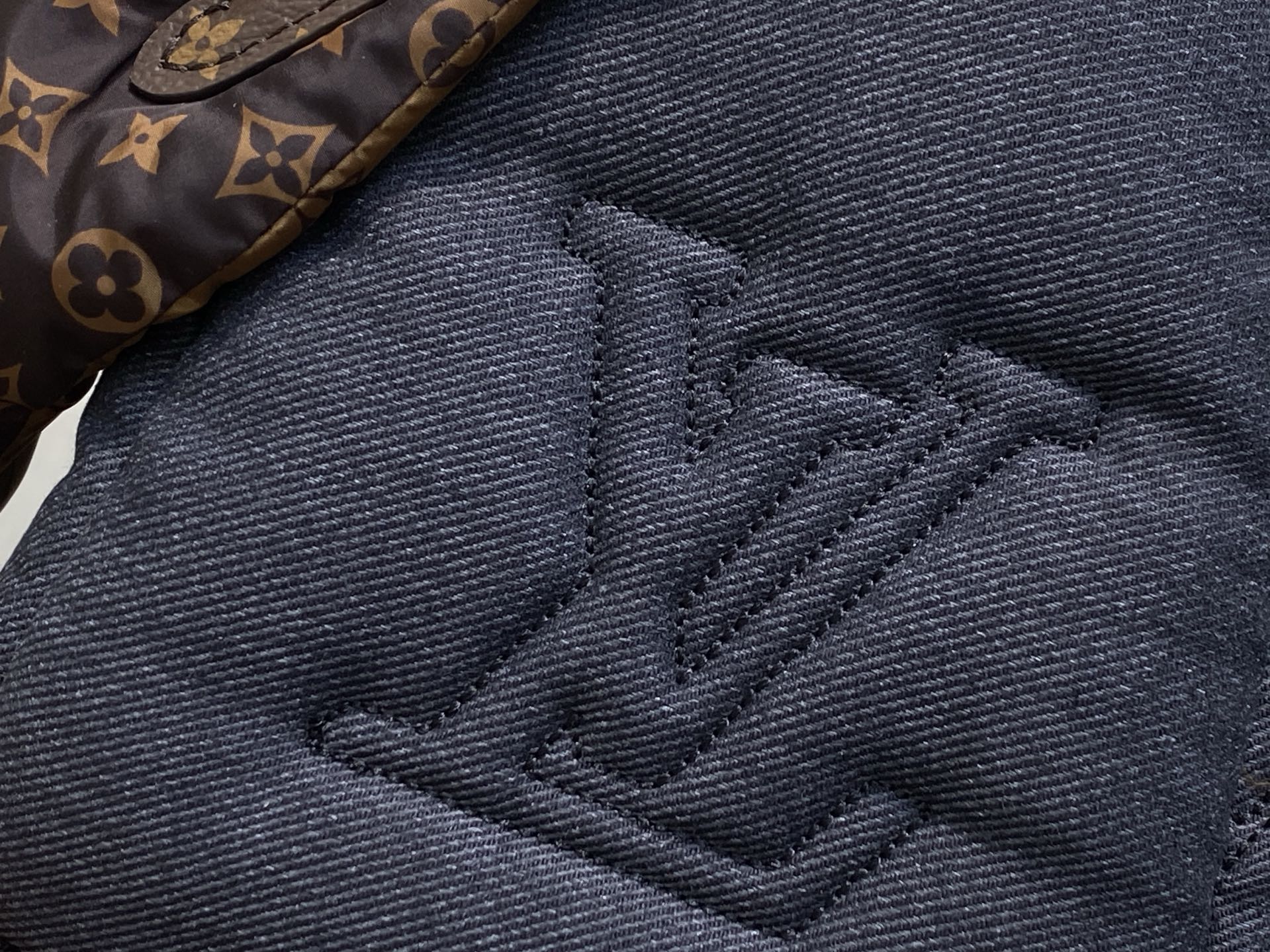 【顶级原单】M26956牛仔 羽绒speedy枕头包 Speedy Bandouliere 25 手袋 