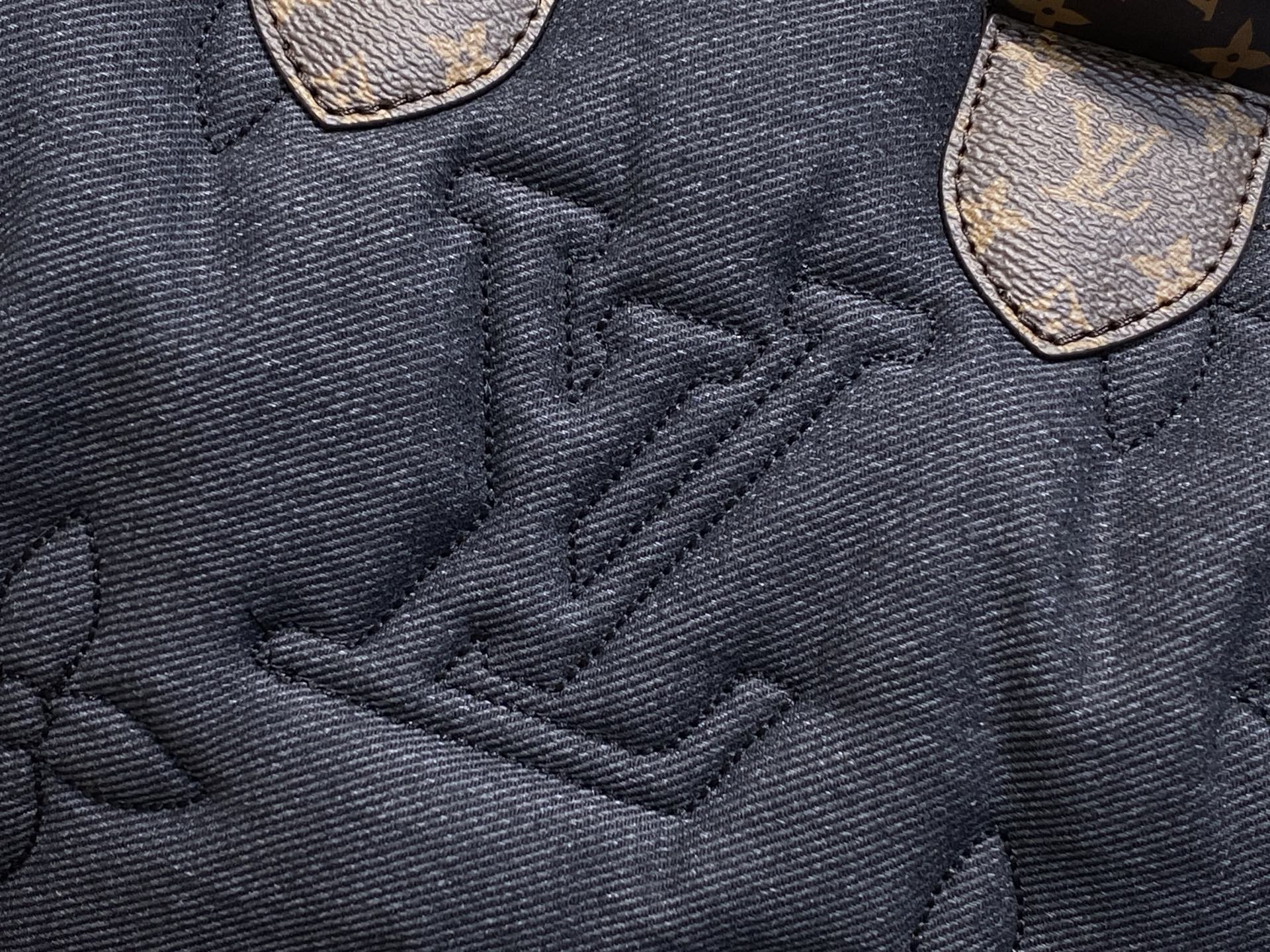 【顶级原单】M26956牛仔 羽绒speedy枕头包 Speedy Bandouliere 25 手袋 