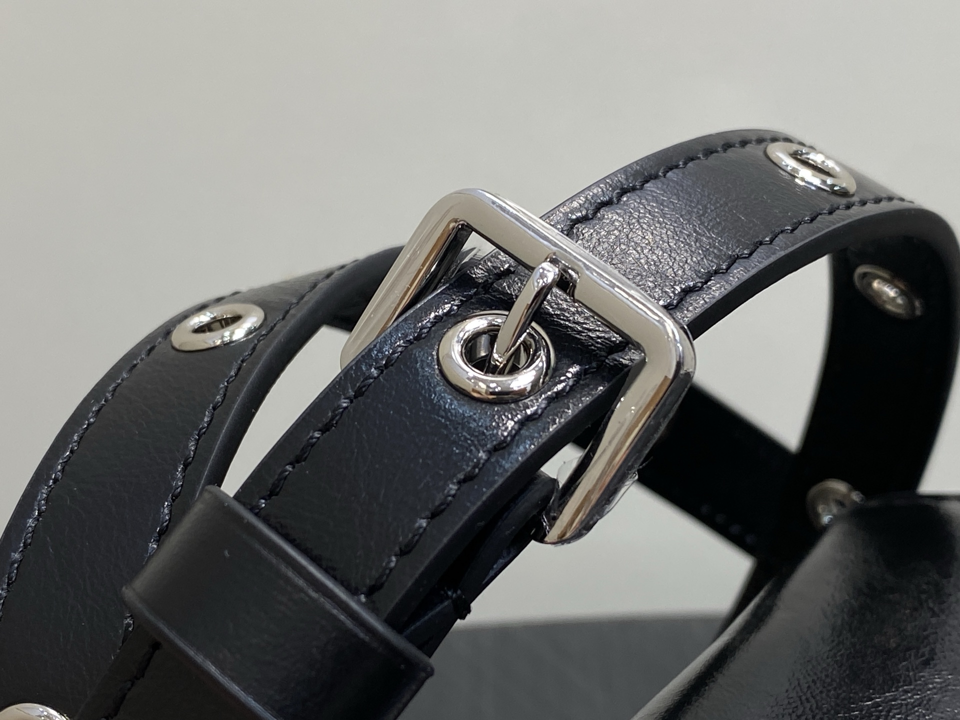 【顶级原单】M25473黑色油蜡皮 M25492 链条全皮cap那英款 Capucines East-W