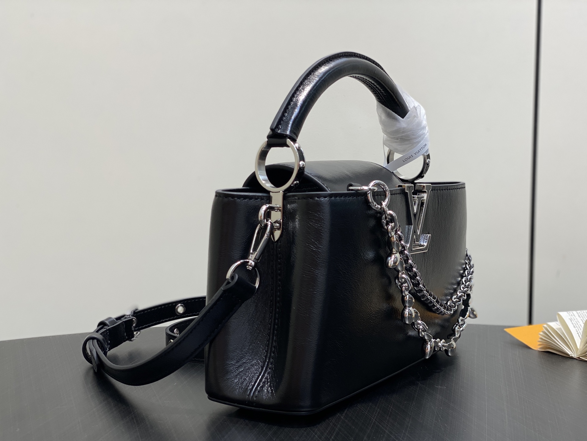 【顶级原单】M25473黑色油蜡皮 M25492 链条全皮cap那英款 Capucines East-W