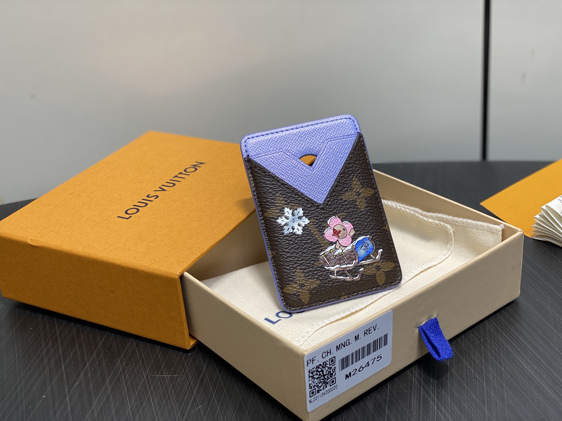 LV Style Beige Leather Card Holder Lookbook Reference image 1