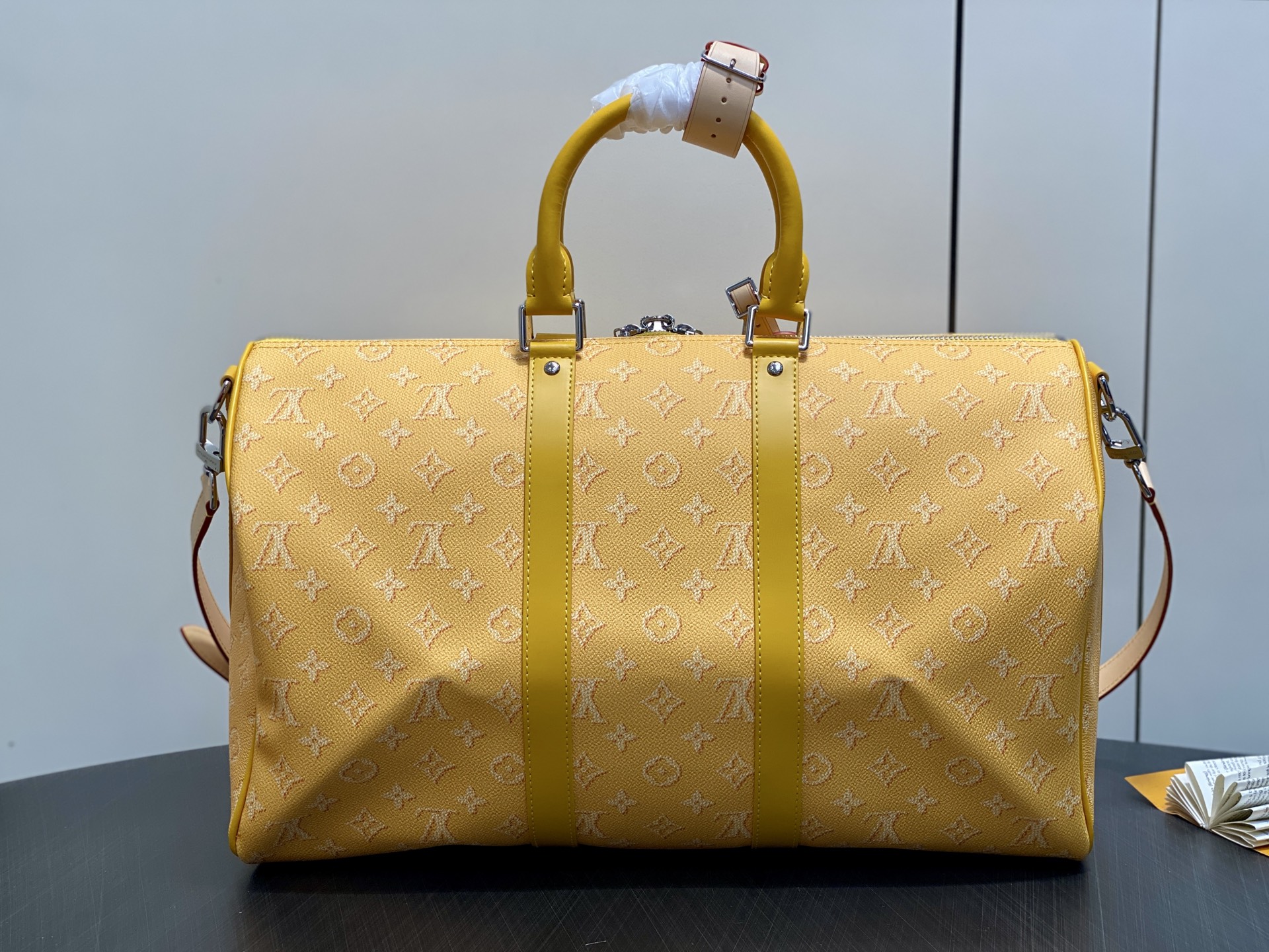 M26867 Monogram 27 x 20 x 45 everyday