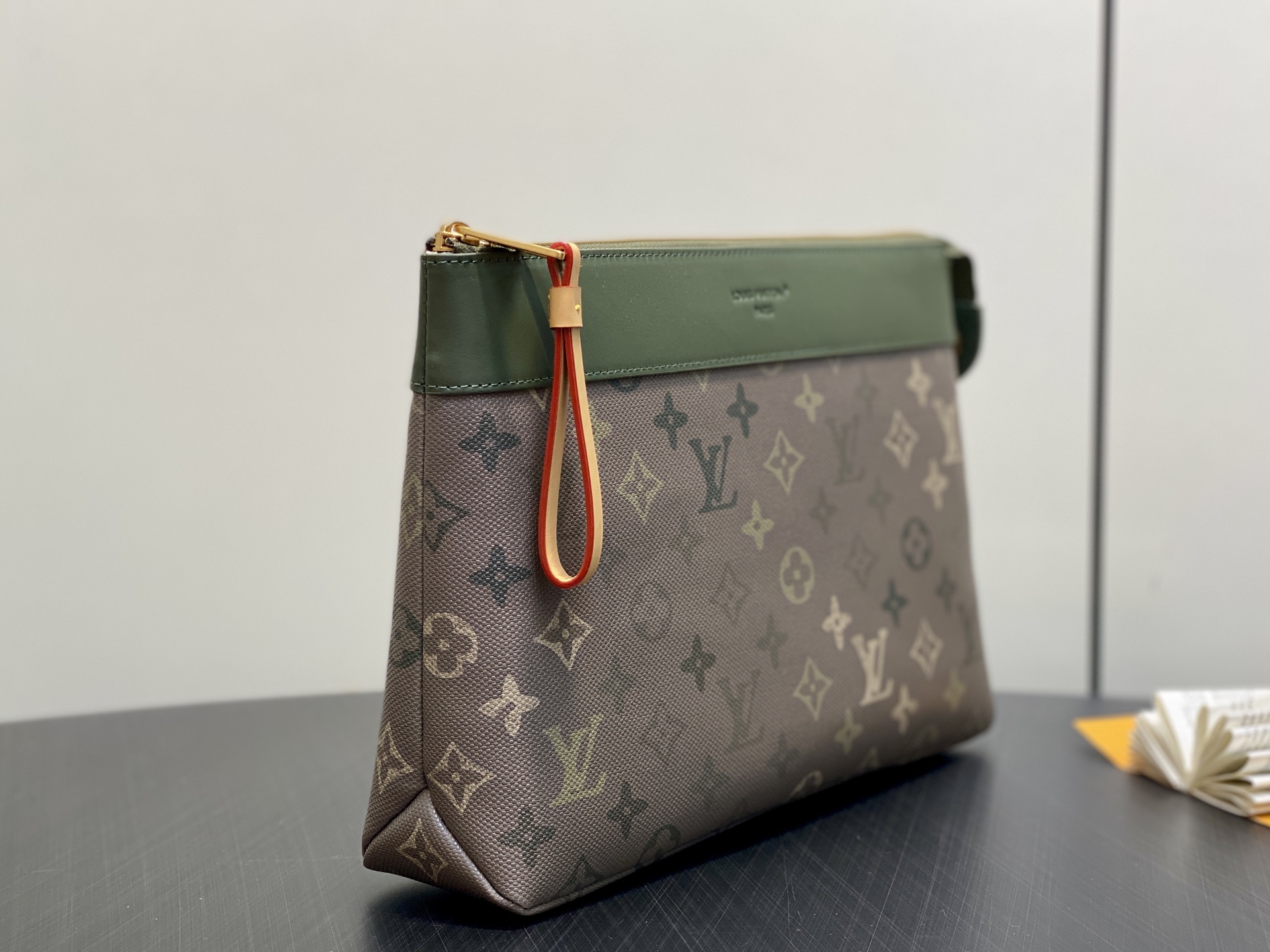 LV Style Green Leather Clutch Lookbook Reference image 2