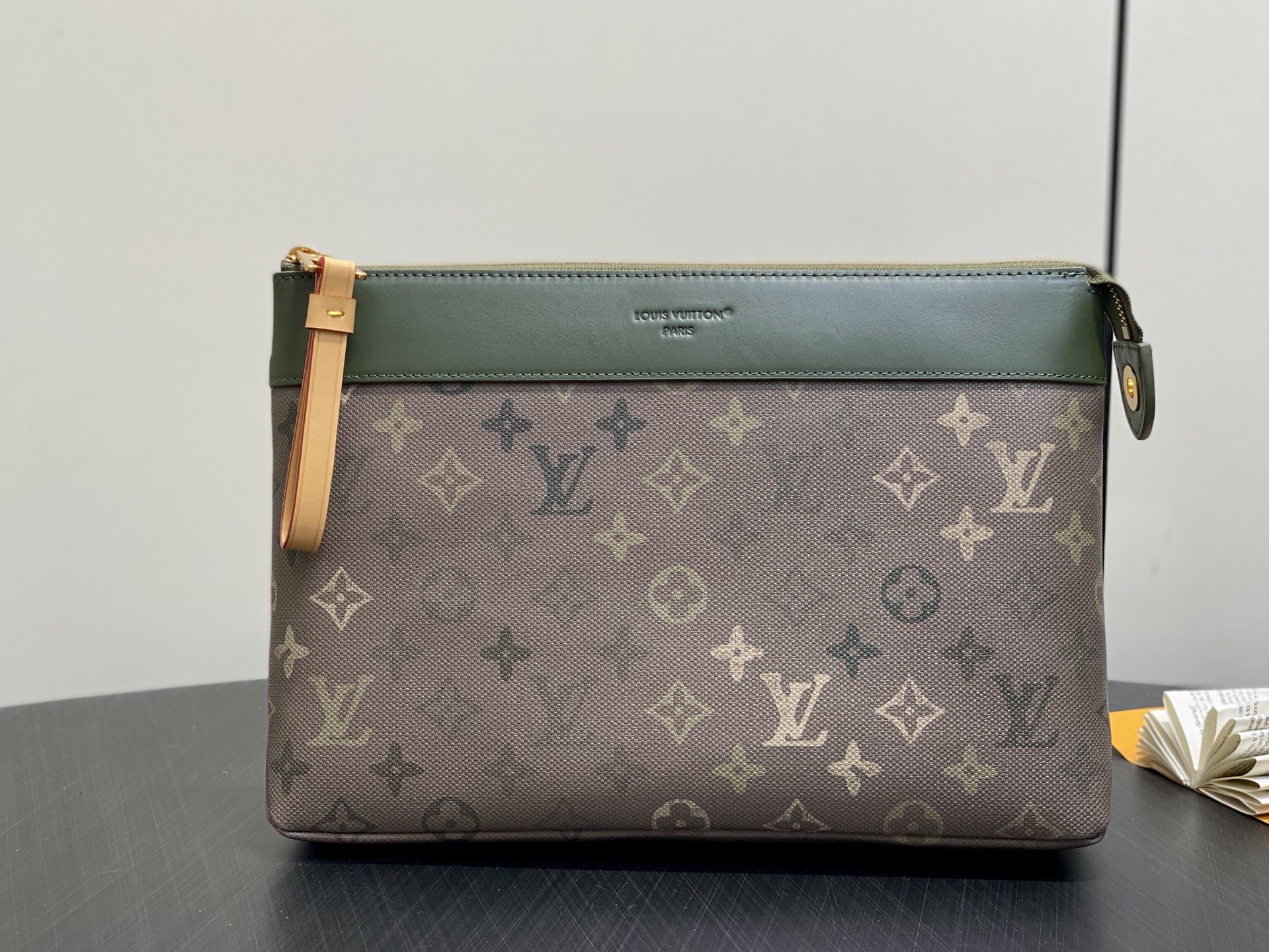 LV Style Green Leather Clutch Lookbook Reference image 1
