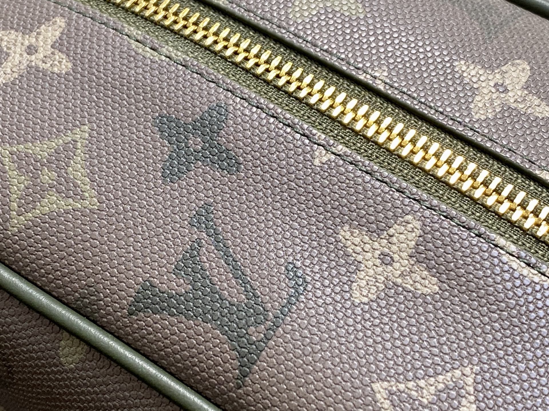 LV Style Beige Canvas Toiletry Bag Bags Toiletry Bag detail image 7 from source 759914