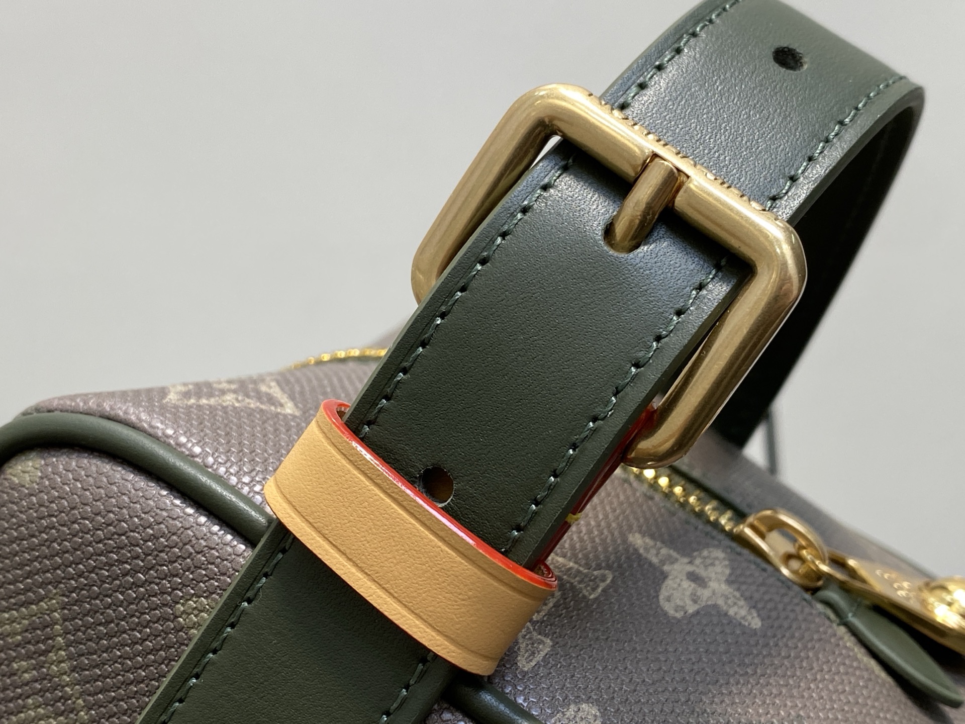 LV Style Beige Canvas Toiletry Bag Bags Toiletry Bag detail image 8 from source 759914