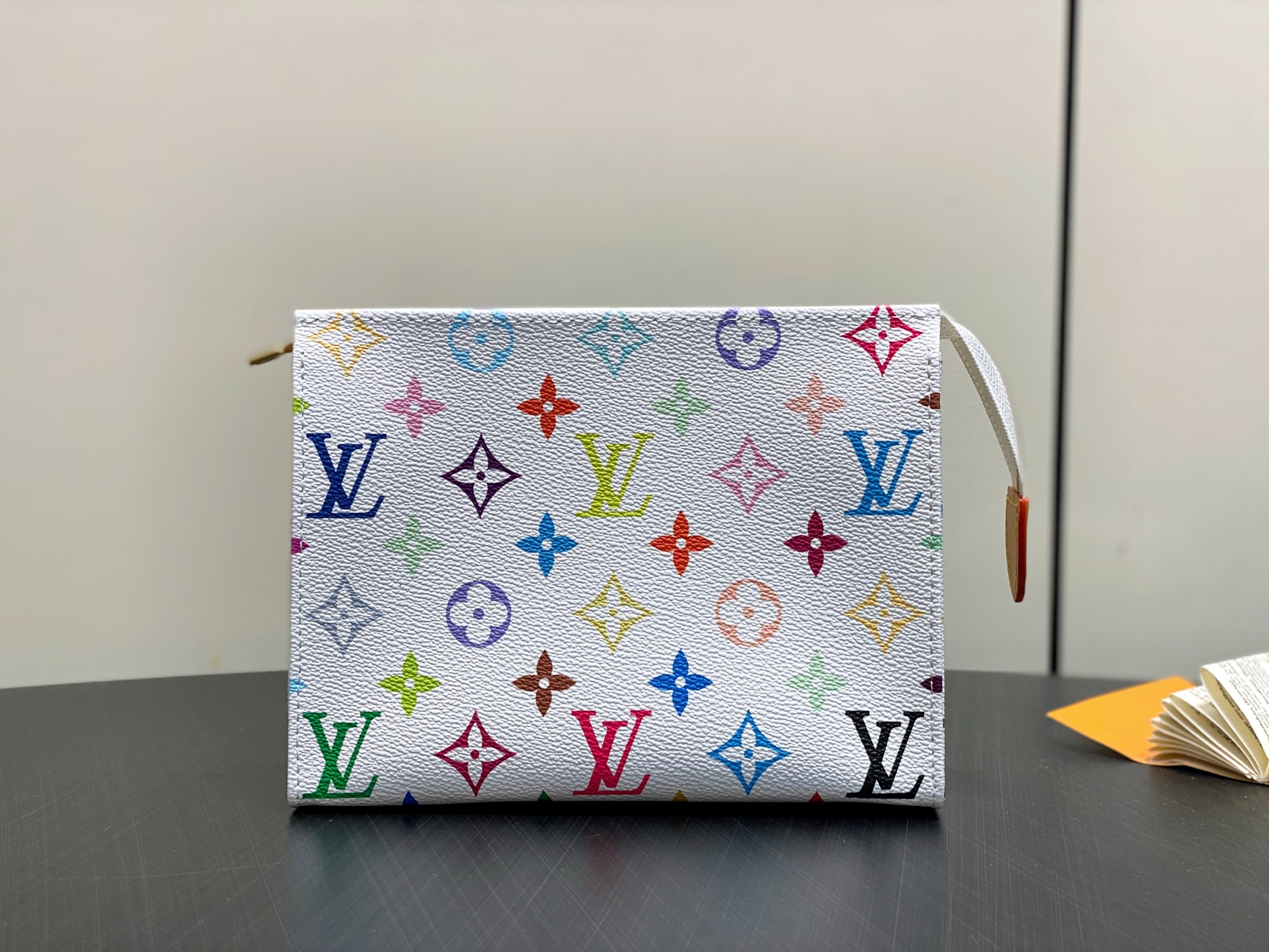 LV Style White Leather Travel Bag Lookbook Reference image 1