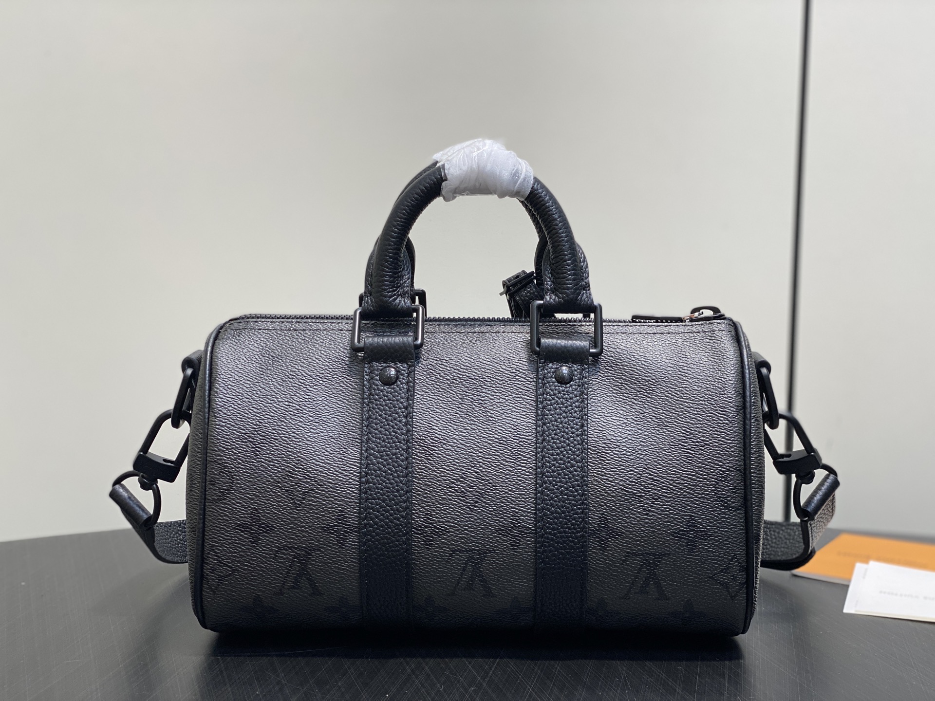 LV Style Black Leather Travel Bag style reference detail image 3 from source 760032