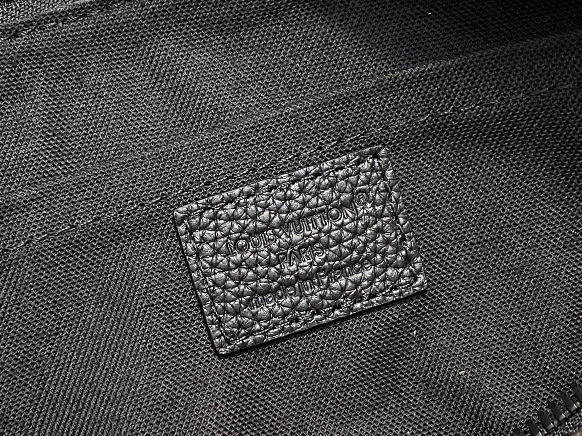 LV Style Black Leather Travel Bag style reference detail image 9 from source 760032