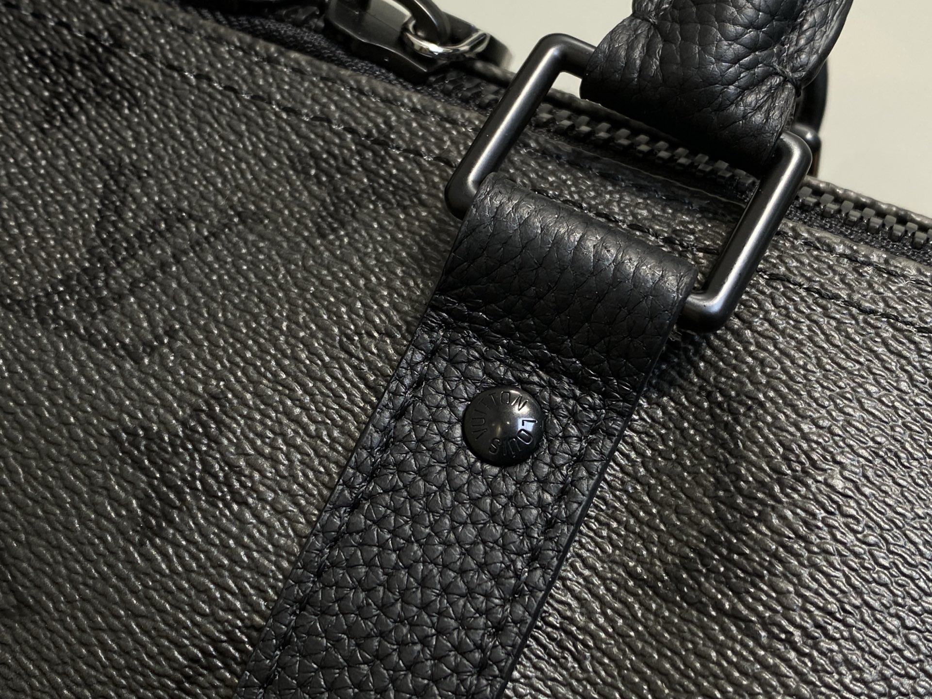 Louis Vuitton Keepall Bandoulière 35 black Monogram Midnight leather 35cm travel