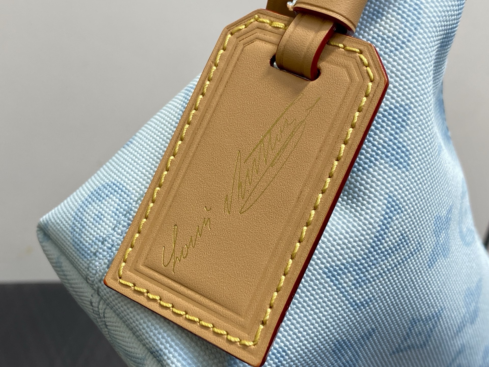 LV Style Beige Leather Clutch Bags detail image 5 from source 760056