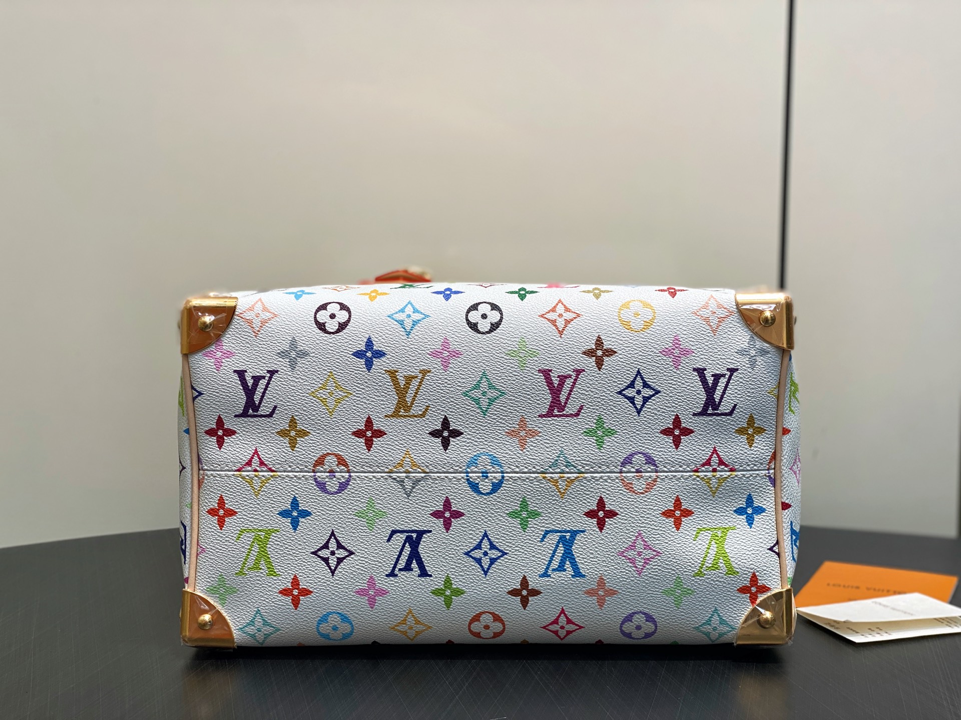 LV Style White Leather Top Handle Bag style reference detail image 4 from source 765168