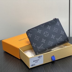 【顶级原单】M29550黑花 护照夹护照套 当季新款 按扣护照套 本款护照套可通过按扣开启,结合 Monogram 帆布 【顶级原单】M29550黑花 护照夹护照套 当季新款 按扣护照套 本款护照套可通过按扣开启,结合 Monogram 帆布