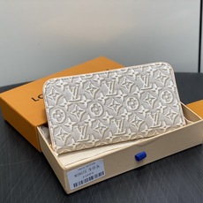 【顶级原单】M29575白色提花 牛仔单拉链钱包 Zippy 拉链钱夹 这款拉链钱包在高架提花帆布上重新想象,用Mono 【顶级原单】M29575白色提花 牛仔单拉链钱包 Zippy 拉链钱夹 这款拉链钱包在高架提花帆布上重新想象,用Mono