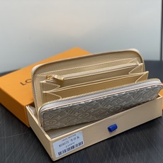 【顶级原单】M29575白色提花 牛仔单拉链钱包 Zippy 拉链钱夹 这款拉链钱包在高架提花帆布上重新想象,用Mono 【顶级原单】M29575白色提花 牛仔单拉链钱包 Zippy 拉链钱夹 这款拉链钱包在高架提花帆布上重新想象,用Mono