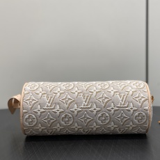 【顶级原单】M29881白色提花 丹宁牛仔圆筒包腋下包 POCHETTE PAPILLON 手袋 本款 Pochette 【顶级原单】M29881白色提花 丹宁牛仔圆筒包腋下包 POCHETTE PAPILLON 手袋 本款 Pochette