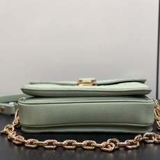 【顶级原单】M2A339薄荷绿 全皮压花链条邮差包 Pochette Métis East West 手袋 本款沐浴新季 【顶级原单】M2A339薄荷绿 全皮压花链条邮差包 Pochette Métis East West 手袋 本款沐浴新季